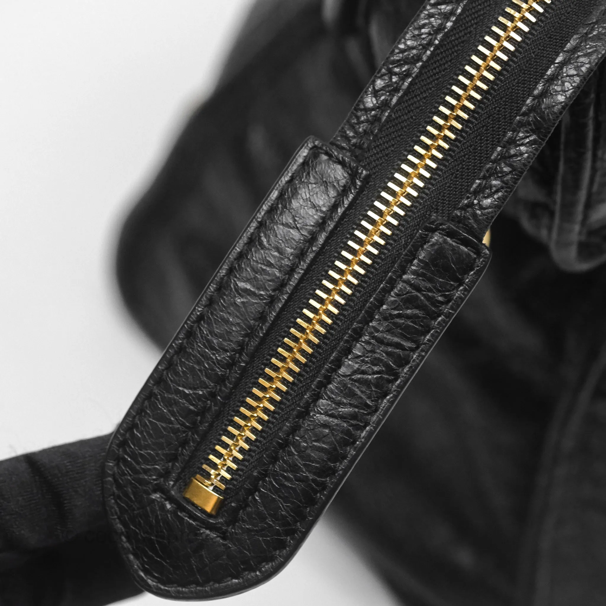 Balenciaga Classic City Bag Black Calfskin Gold Hardware