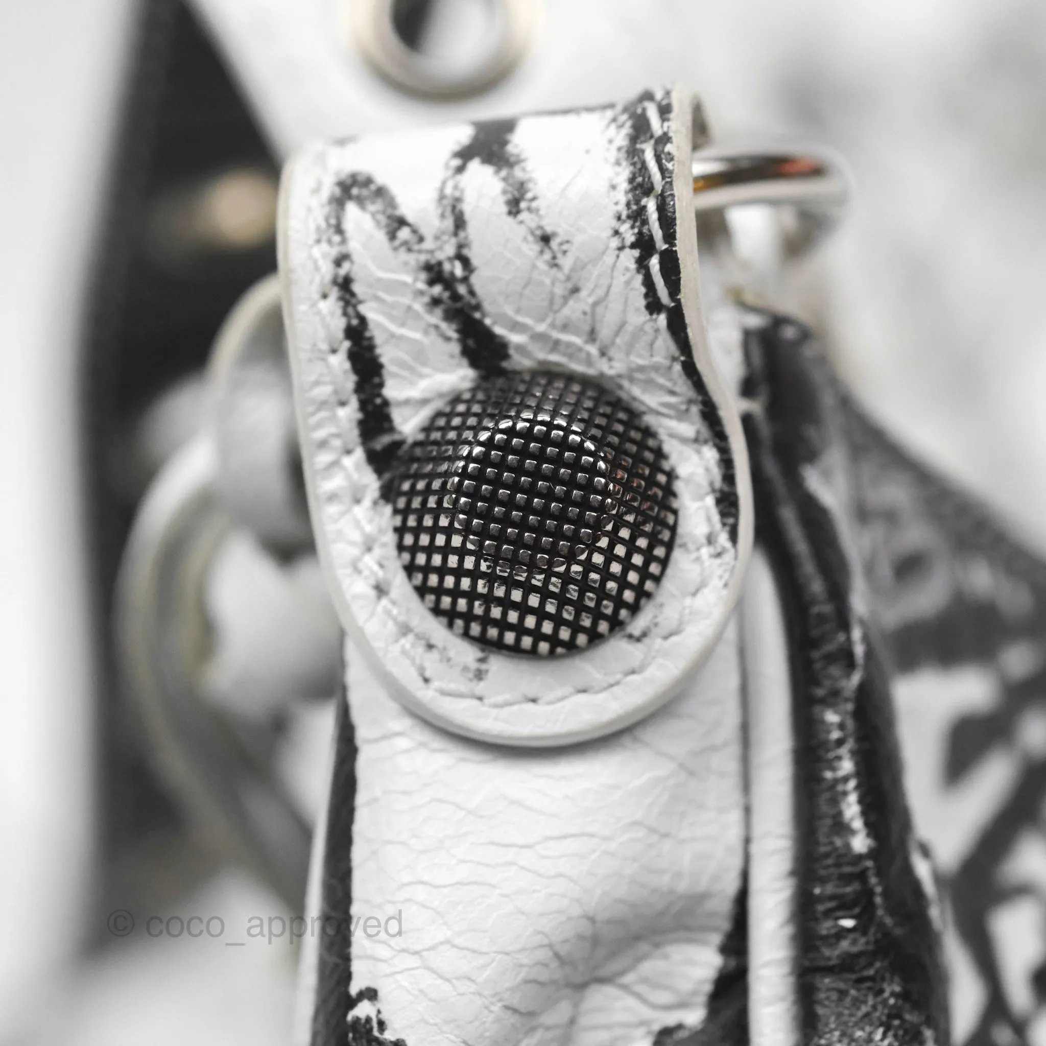 Balenciaga XS Graffiti Le Cagole Shoulder Bag White Black