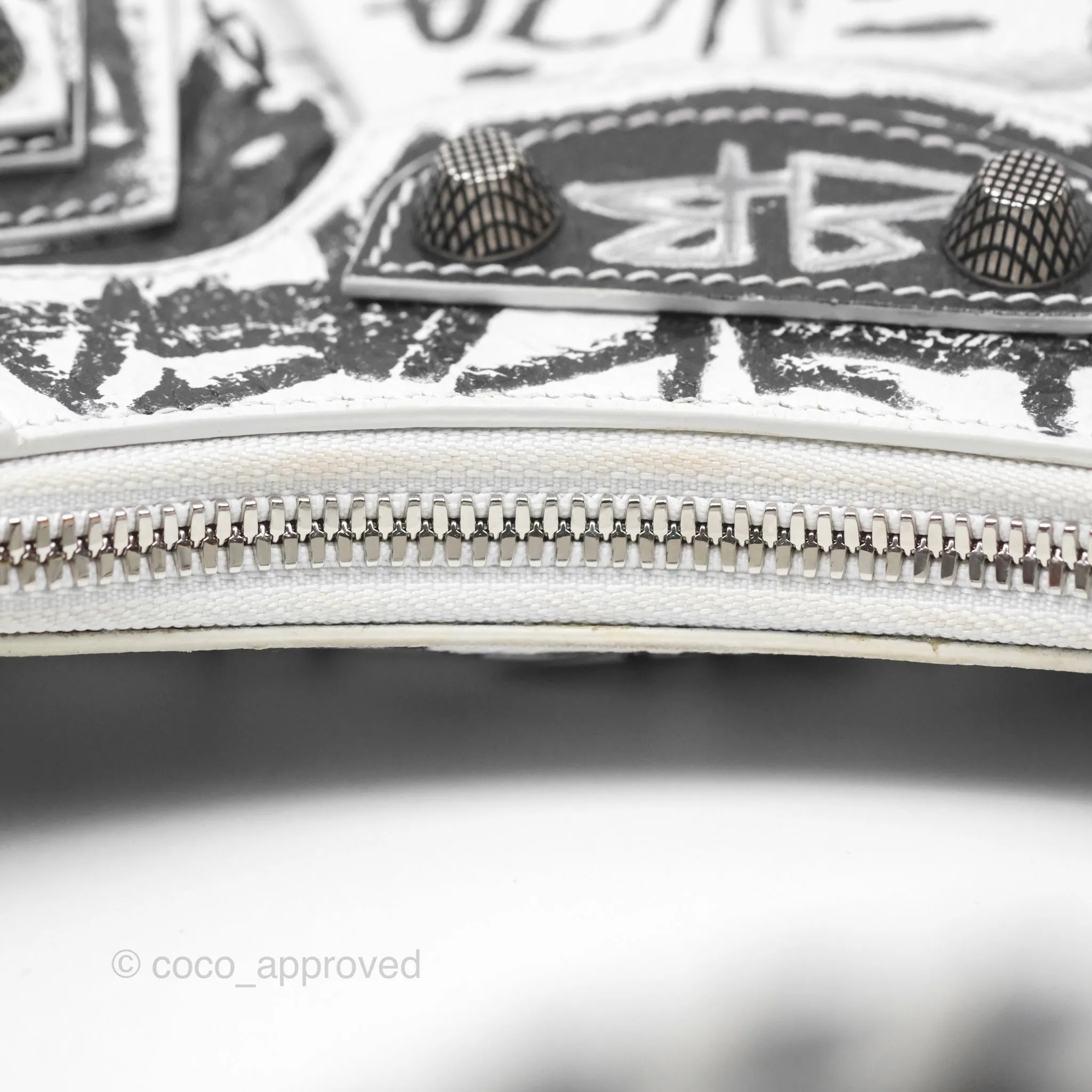 Balenciaga XS Graffiti Le Cagole Shoulder Bag White Black