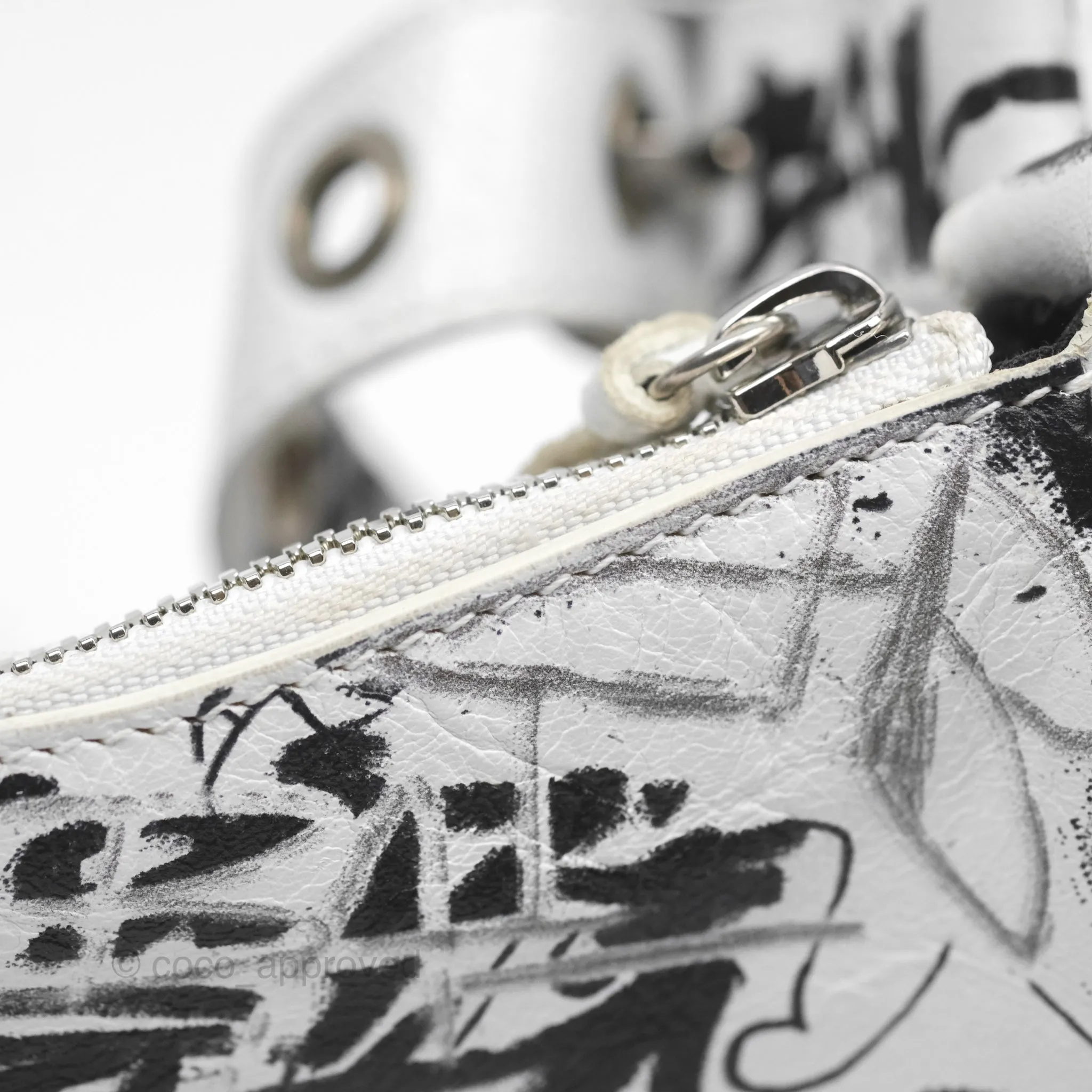 Balenciaga XS Graffiti Le Cagole Shoulder Bag White Black