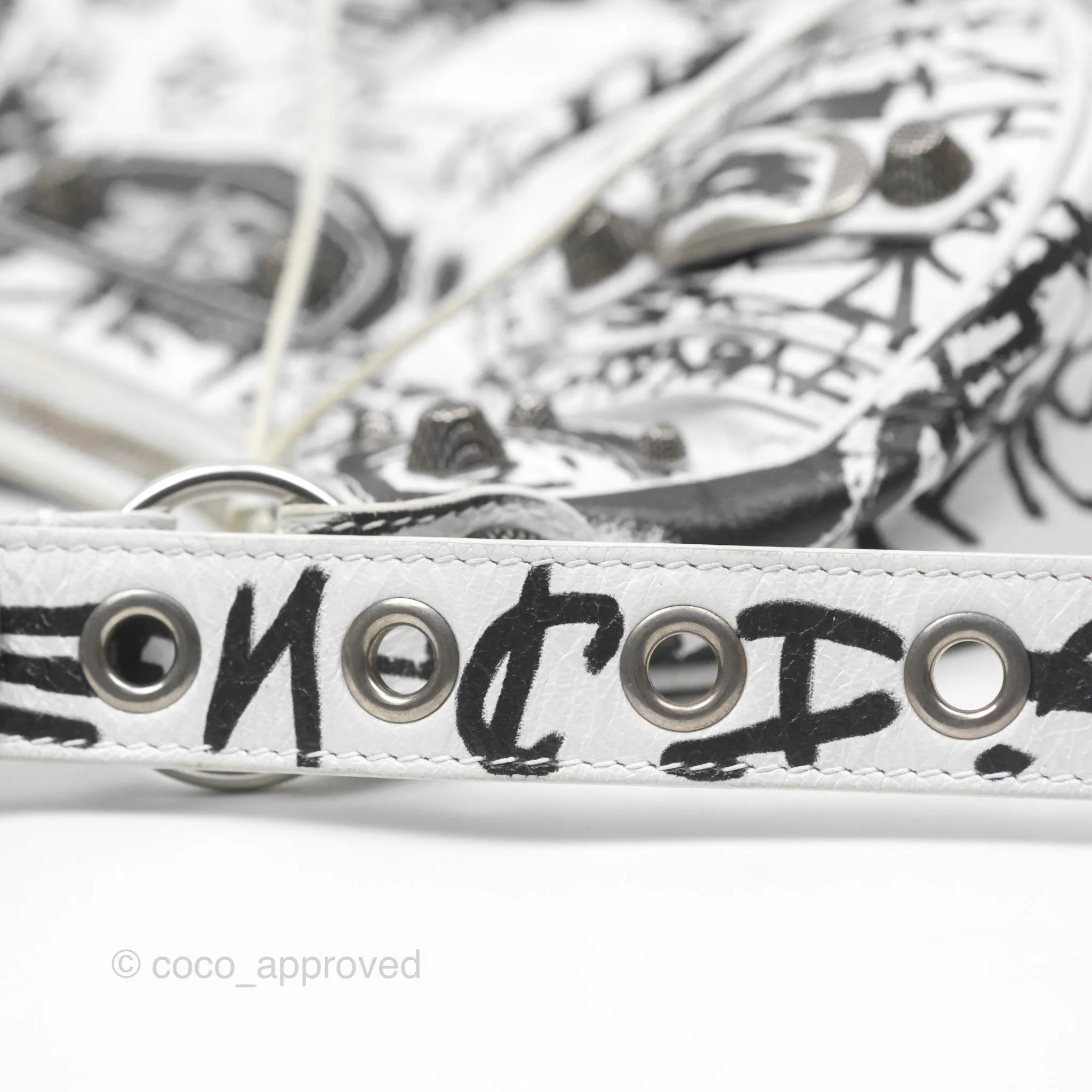 Balenciaga XS Graffiti Le Cagole Shoulder Bag White Black