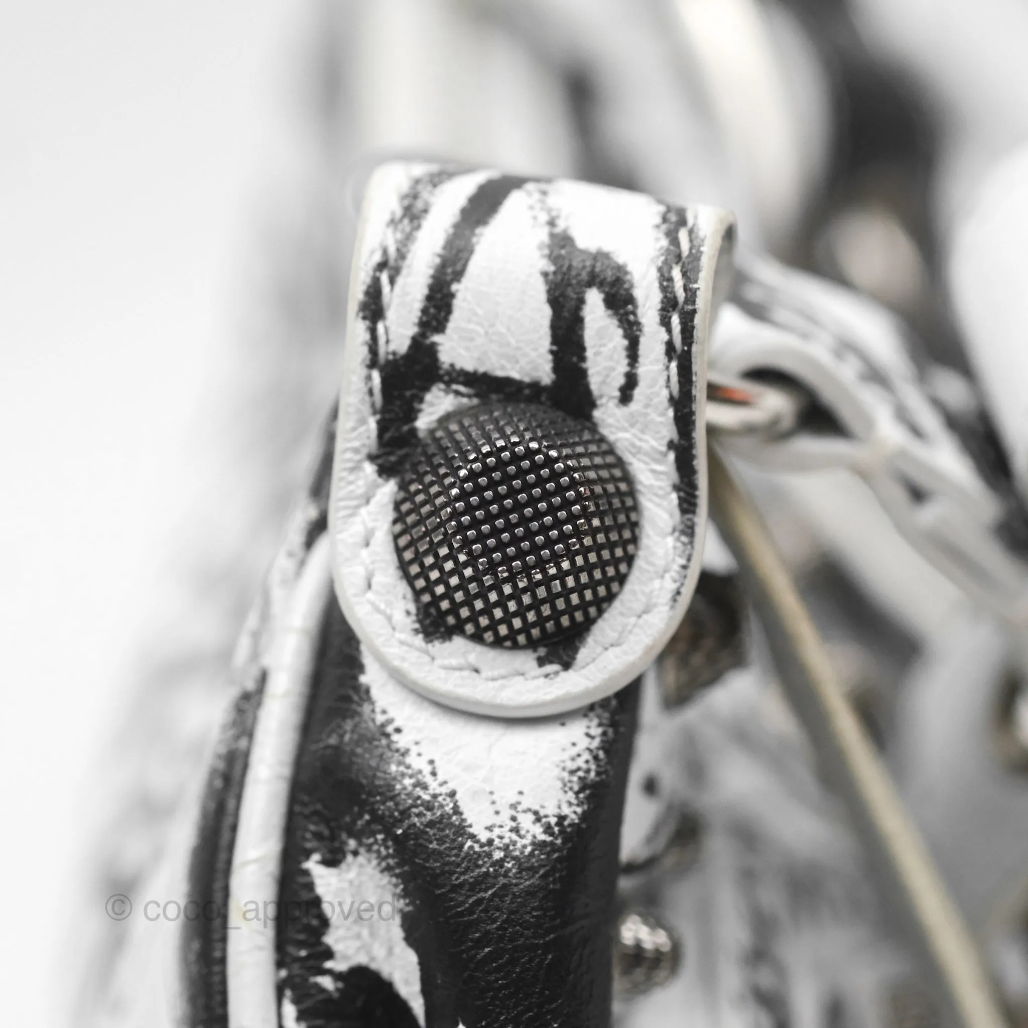 Balenciaga XS Graffiti Le Cagole Shoulder Bag White Black