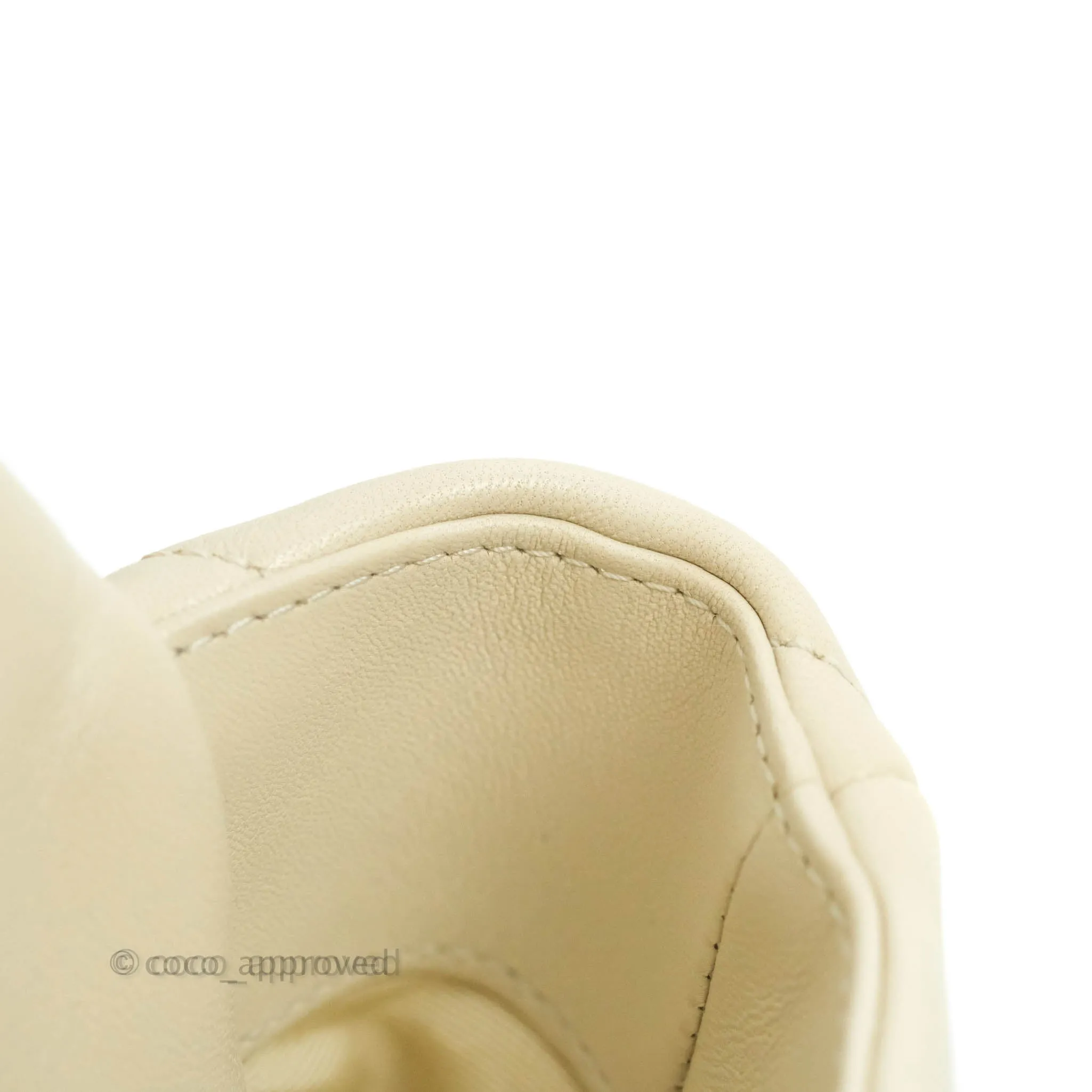 Chanel 19 Medium Beige Cream Goatskin Mixed Hardware