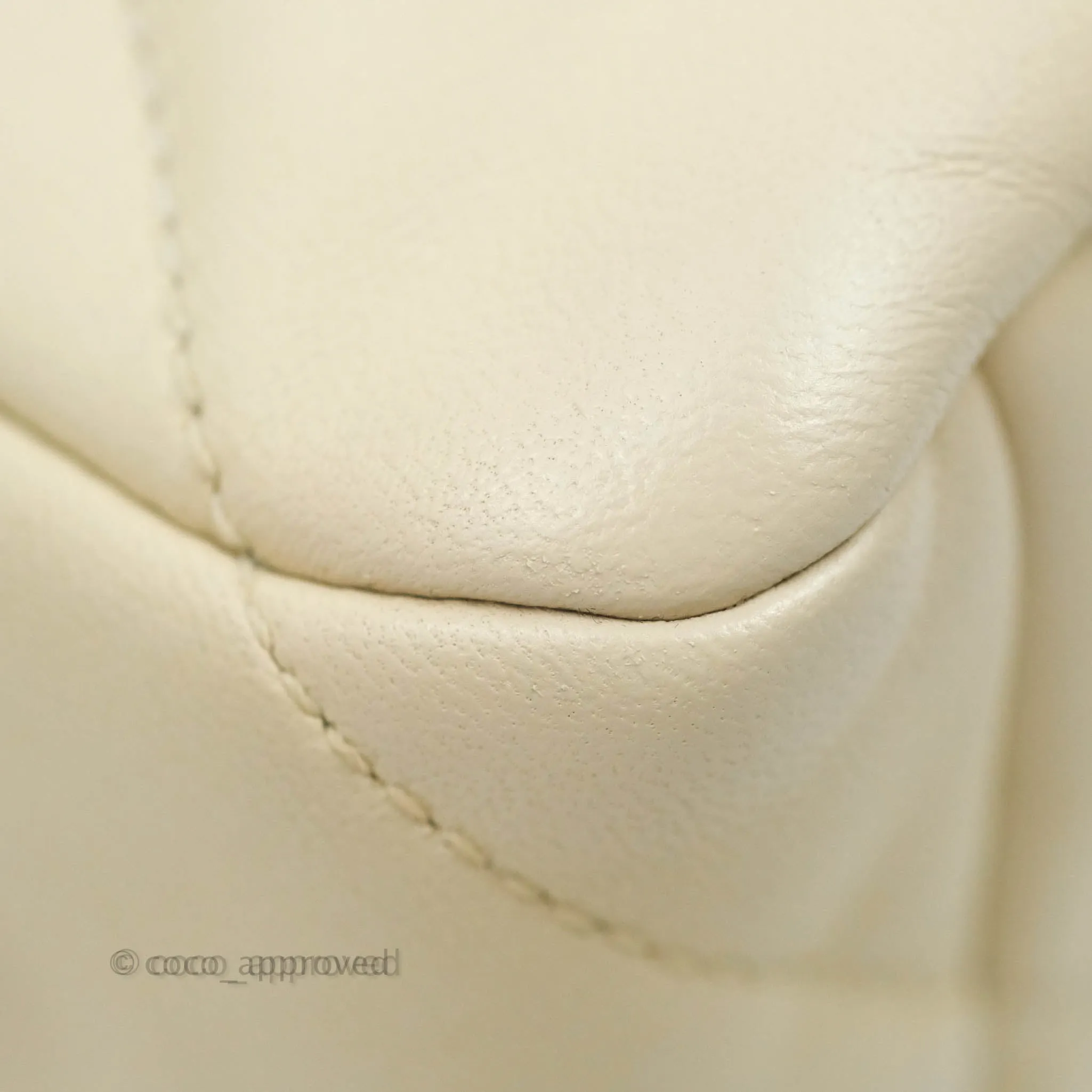 Chanel 19 Medium Beige Cream Goatskin Mixed Hardware