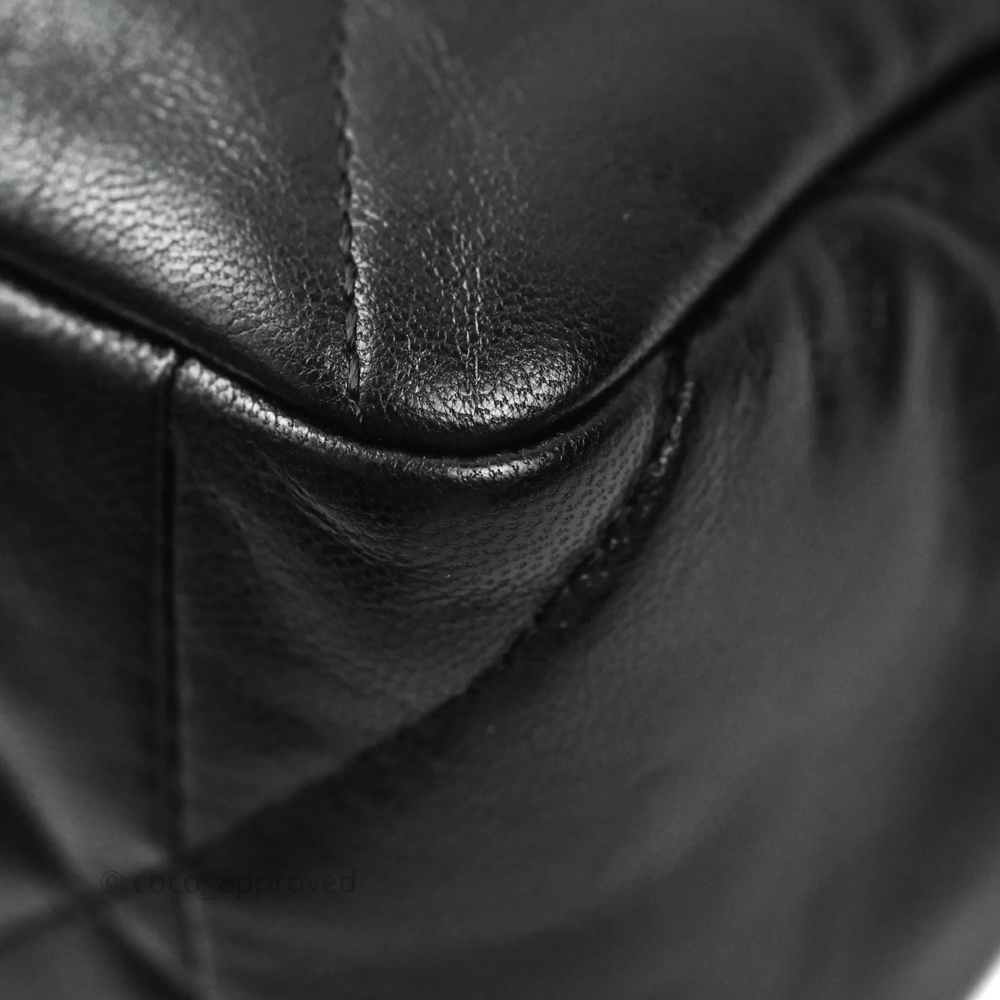 Chanel 19 Medium Black Mixed Hardware