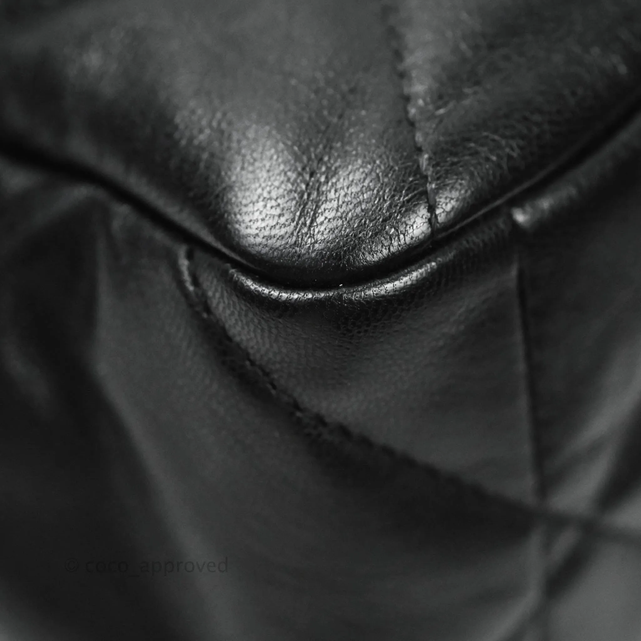 Chanel 19 Medium Black Mixed Hardware