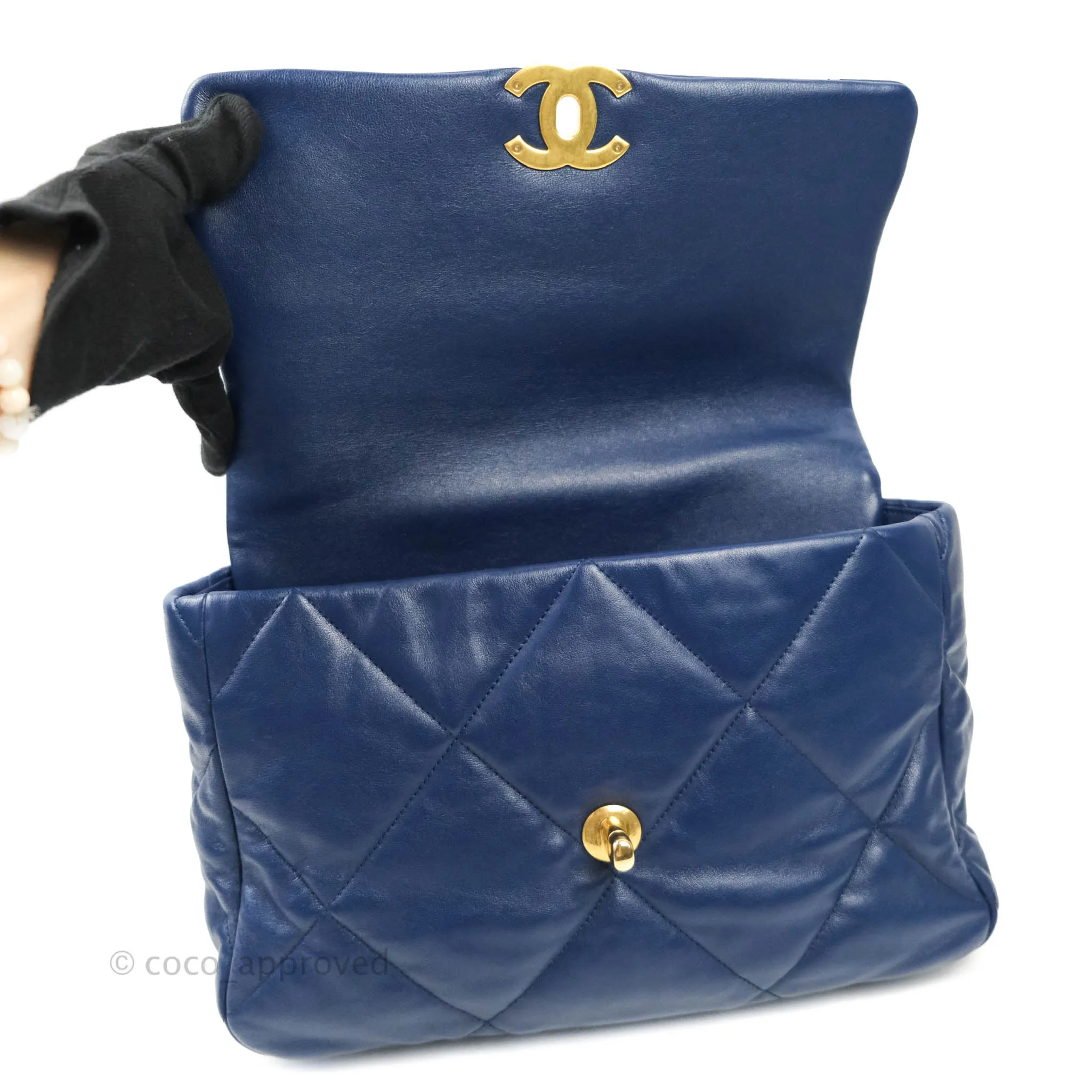Chanel 19 Medium Blue Mixed Hardware Goatskin
