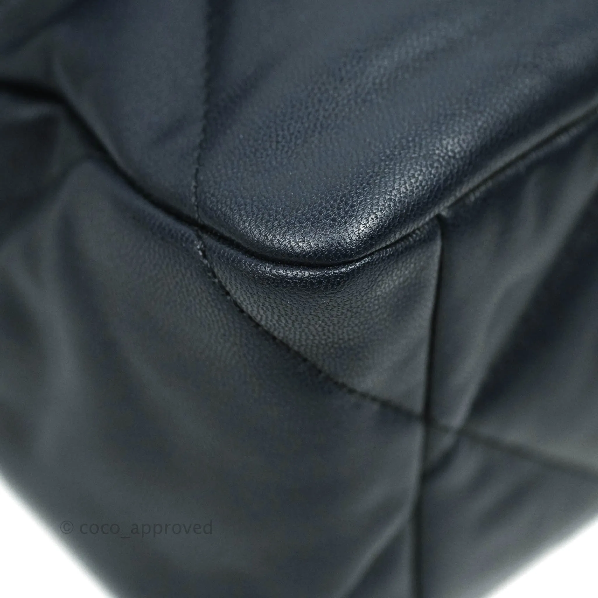 Chanel 19 Medium Navy Goatskin Mixed Hardware 20A