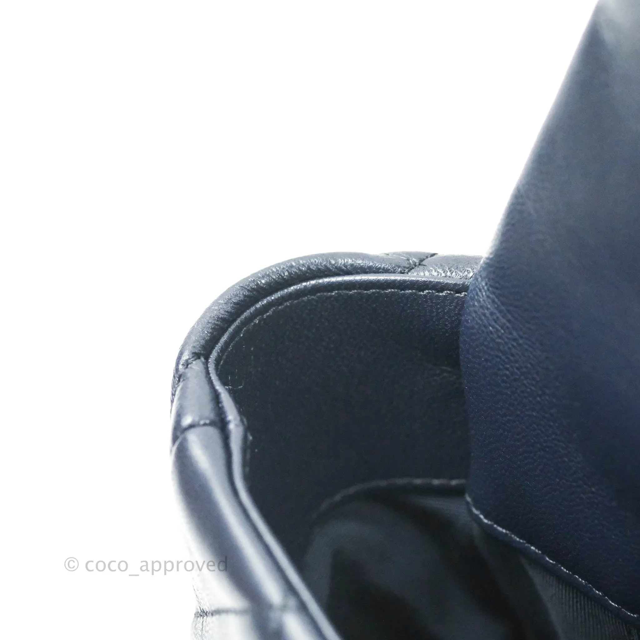 Chanel 19 Medium Navy Mixed Hardware
