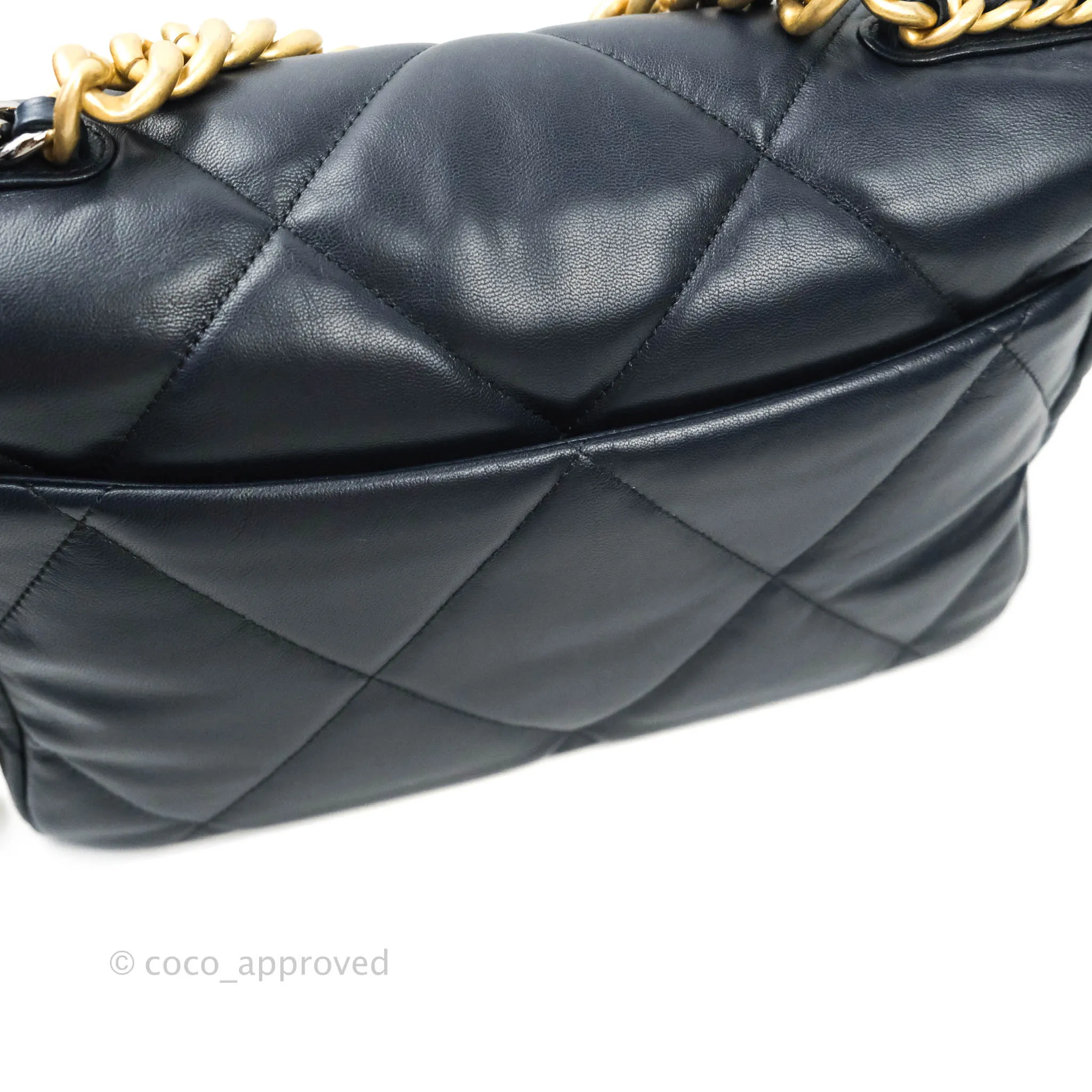 Chanel 19 Medium Navy Mixed Hardware