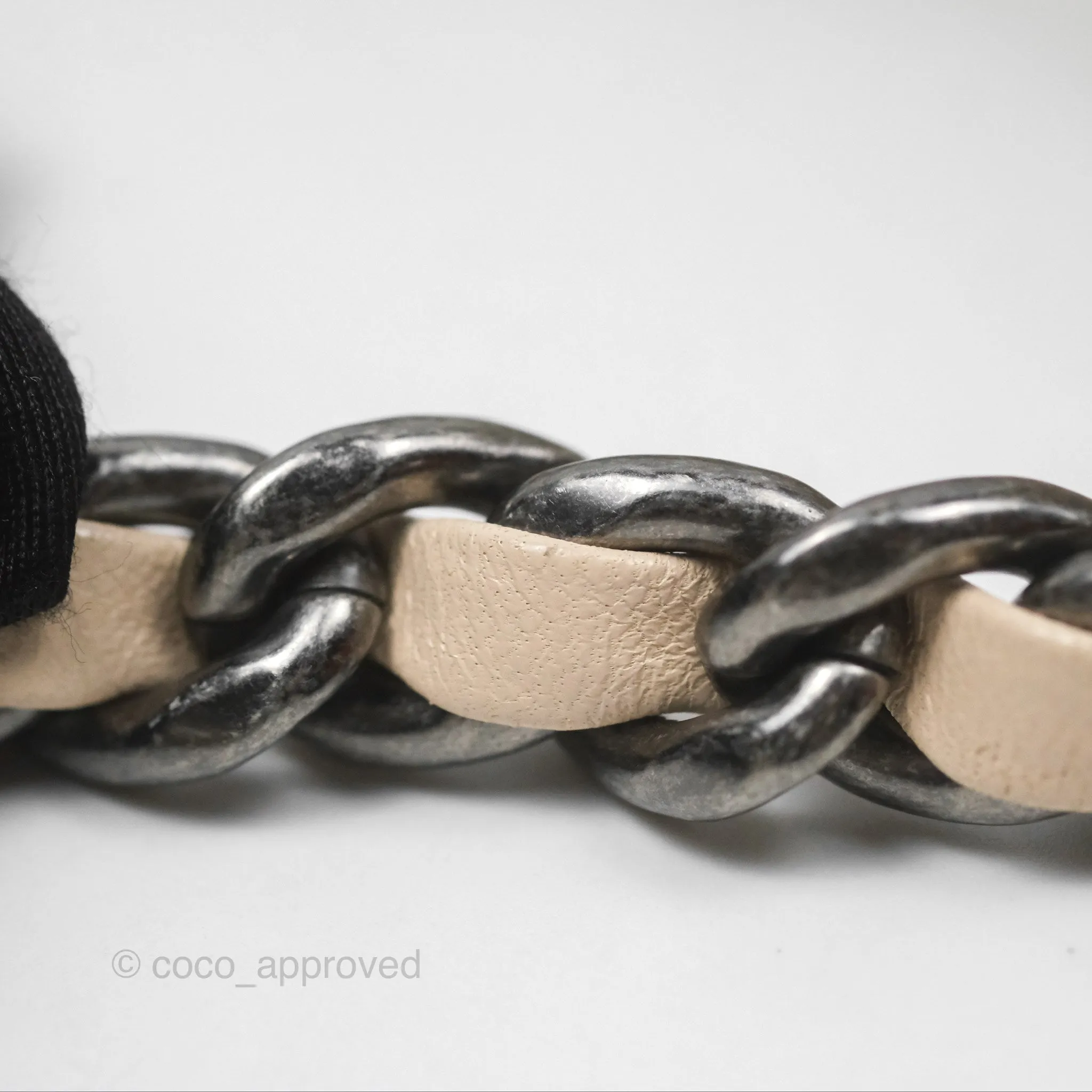 Chanel 19 Small Tweed Oreo Cream Mixed Hardware