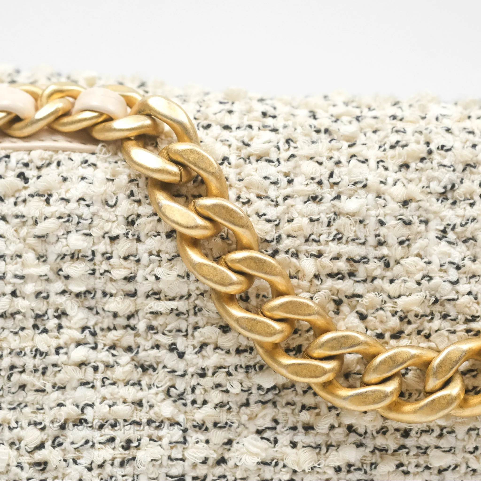 Chanel 19 Small Tweed Oreo Cream Mixed Hardware