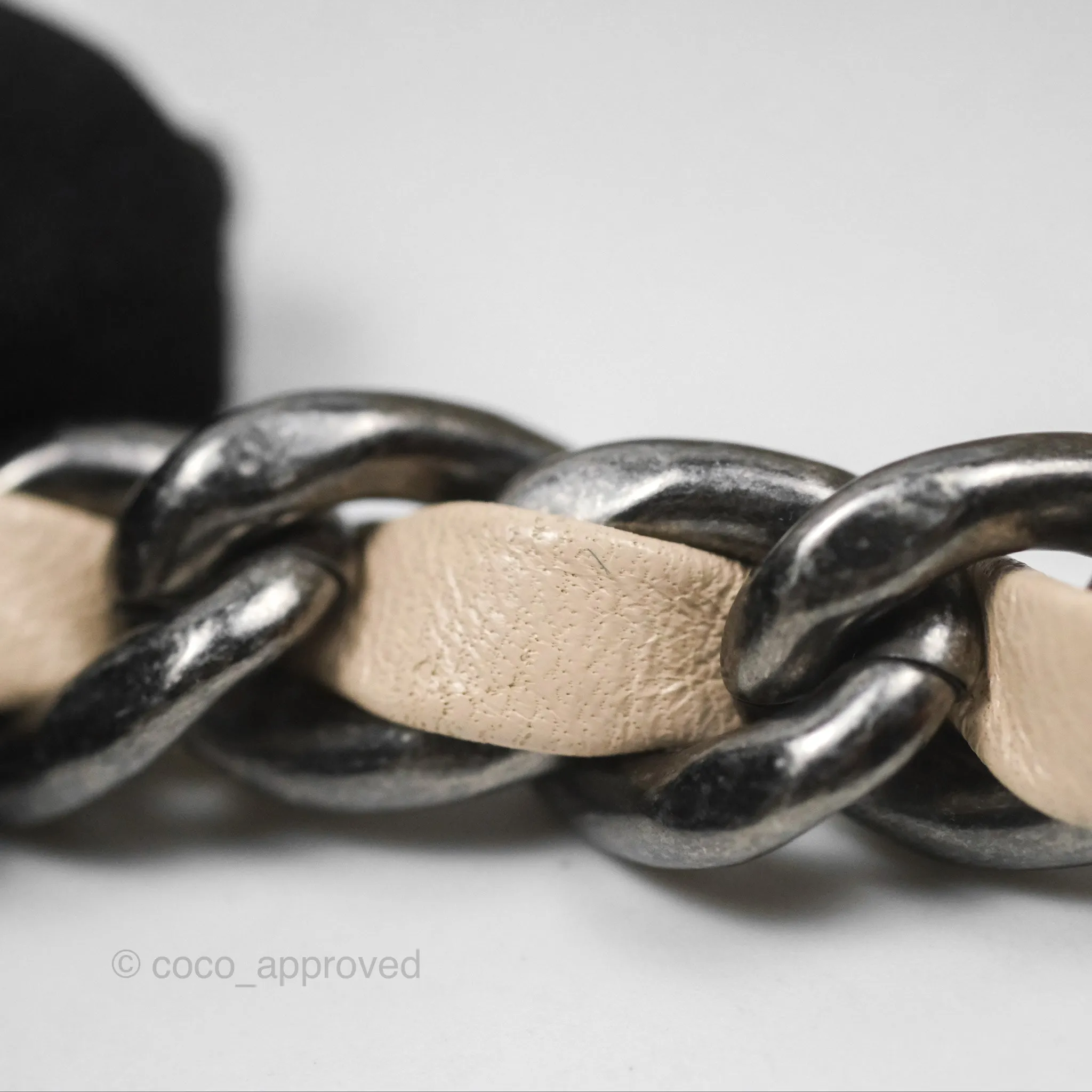 Chanel 19 Small Tweed Oreo Cream Mixed Hardware