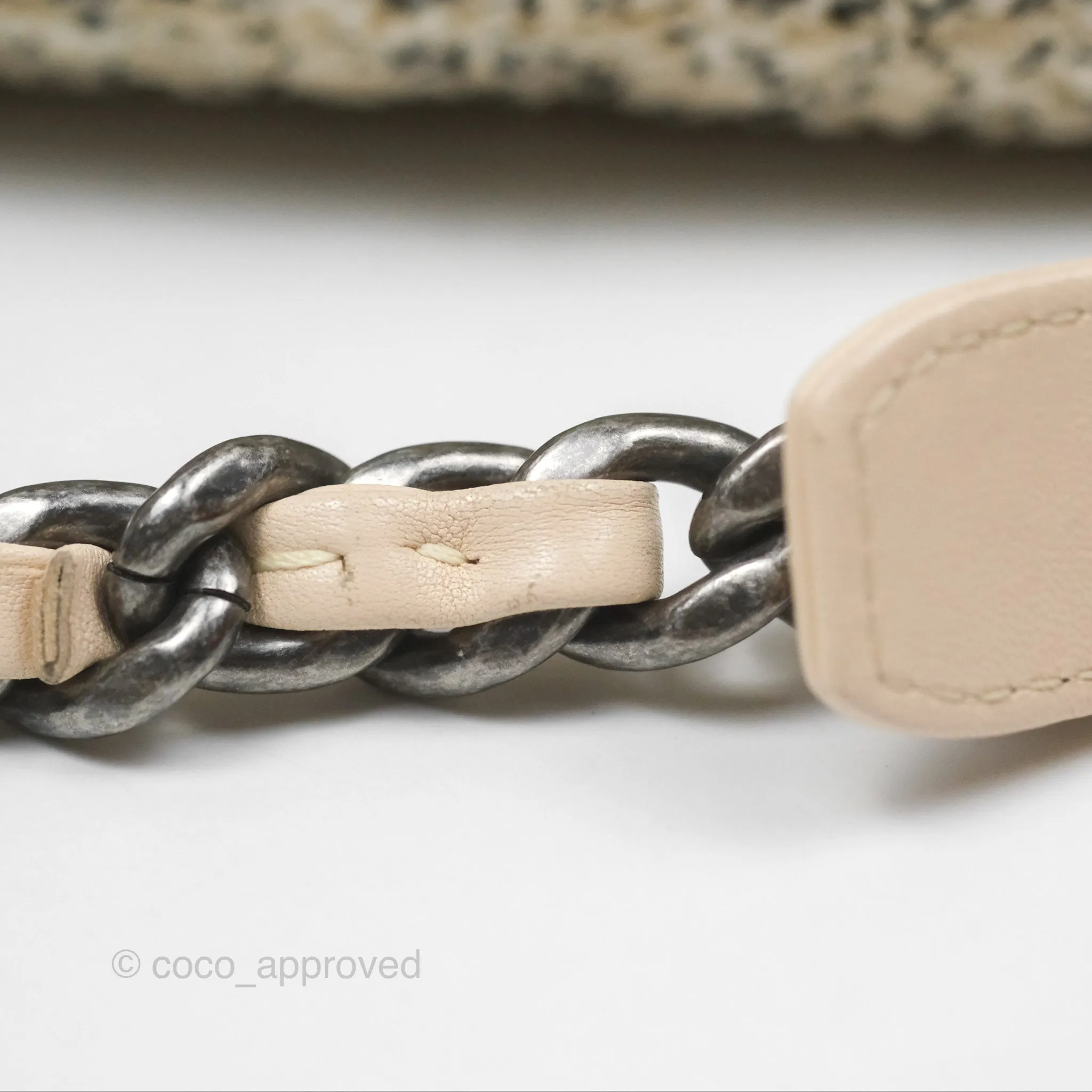 Chanel 19 Small Tweed Oreo Cream Mixed Hardware