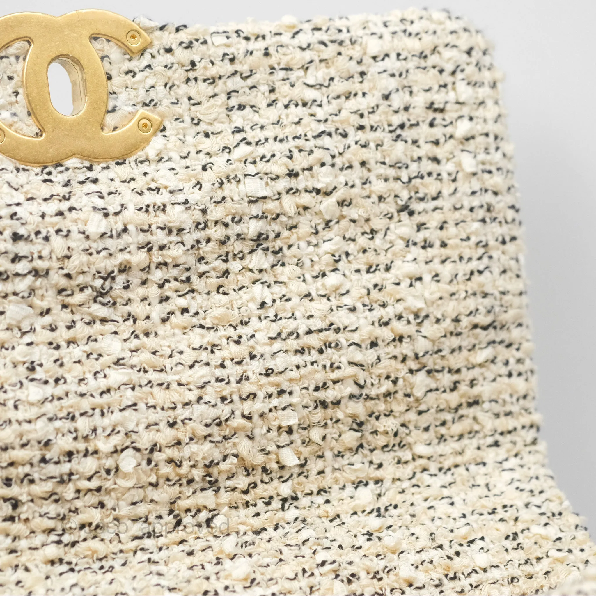 Chanel 19 Small Tweed Oreo Cream Mixed Hardware