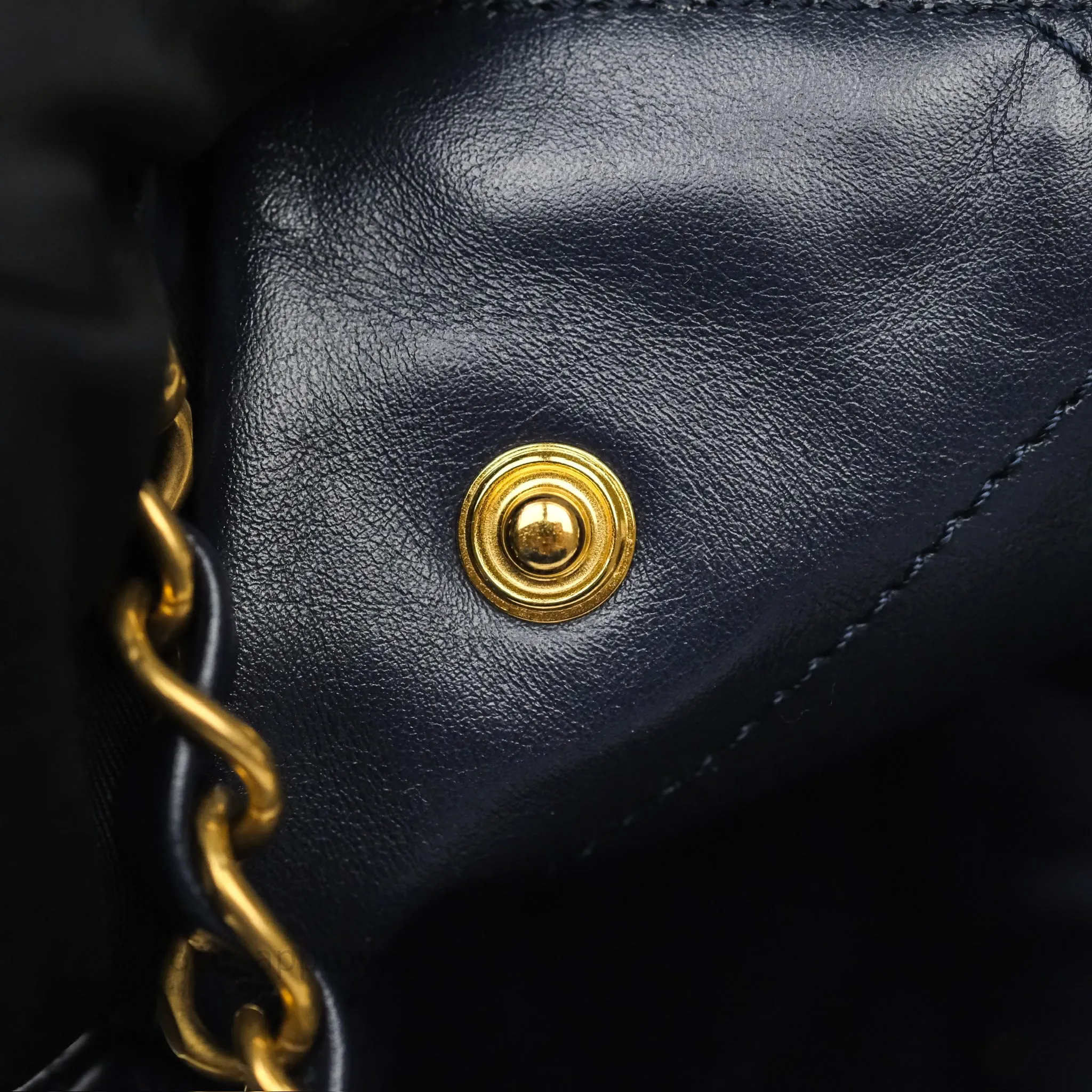 Chanel 22 Medium Navy Shiny Calfskin Aged Gold Hardware
