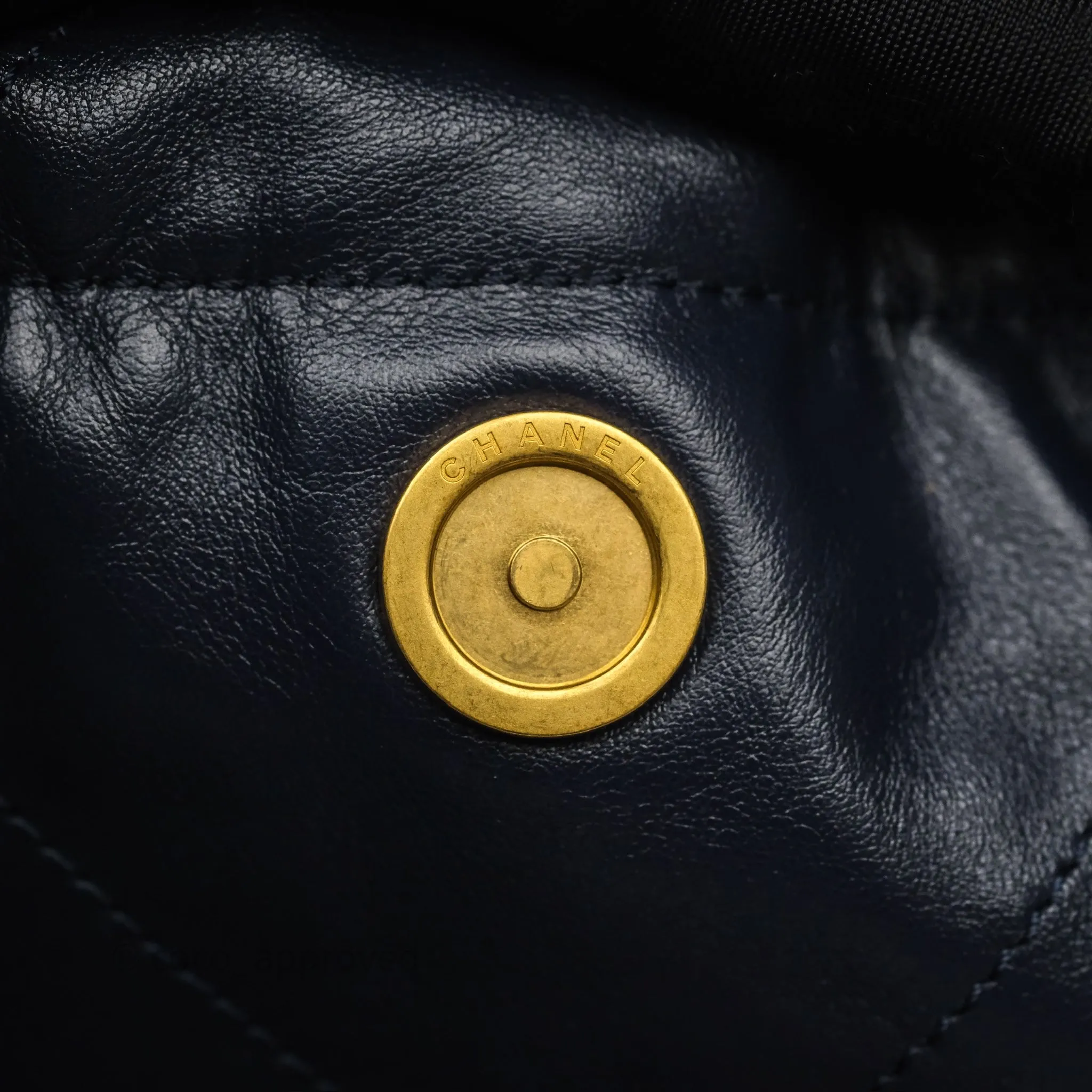Chanel 22 Medium Navy Shiny Calfskin Aged Gold Hardware