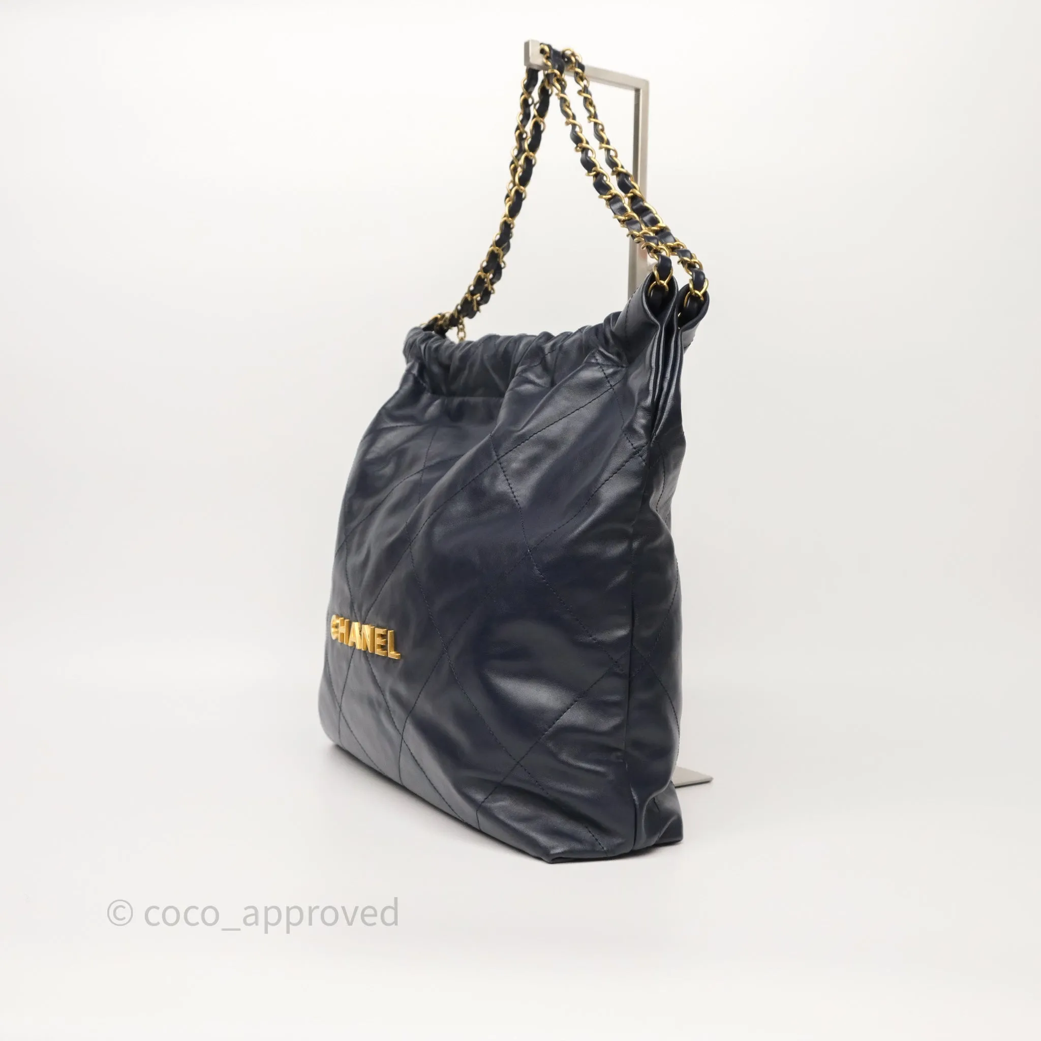Chanel 22 Medium Navy Shiny Calfskin Aged Gold Hardware