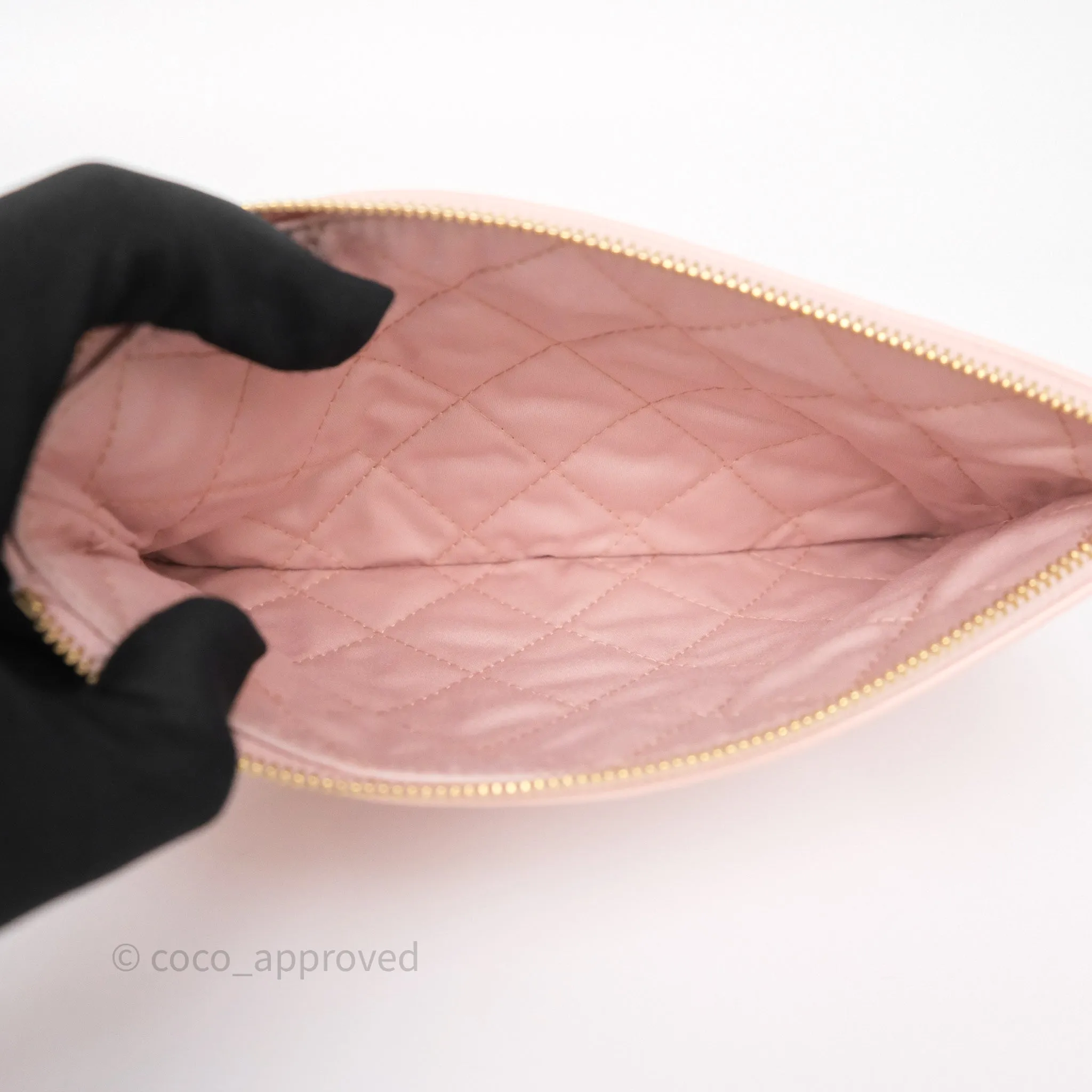 Chanel 22 Medium Pink Crumpled Calfskin Aged Gold Hardware