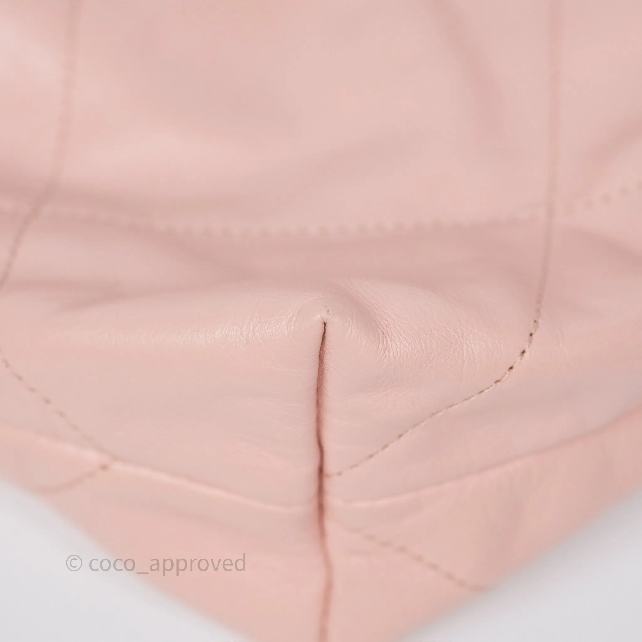 Chanel 22 Medium Pink Crumpled Calfskin Aged Gold Hardware