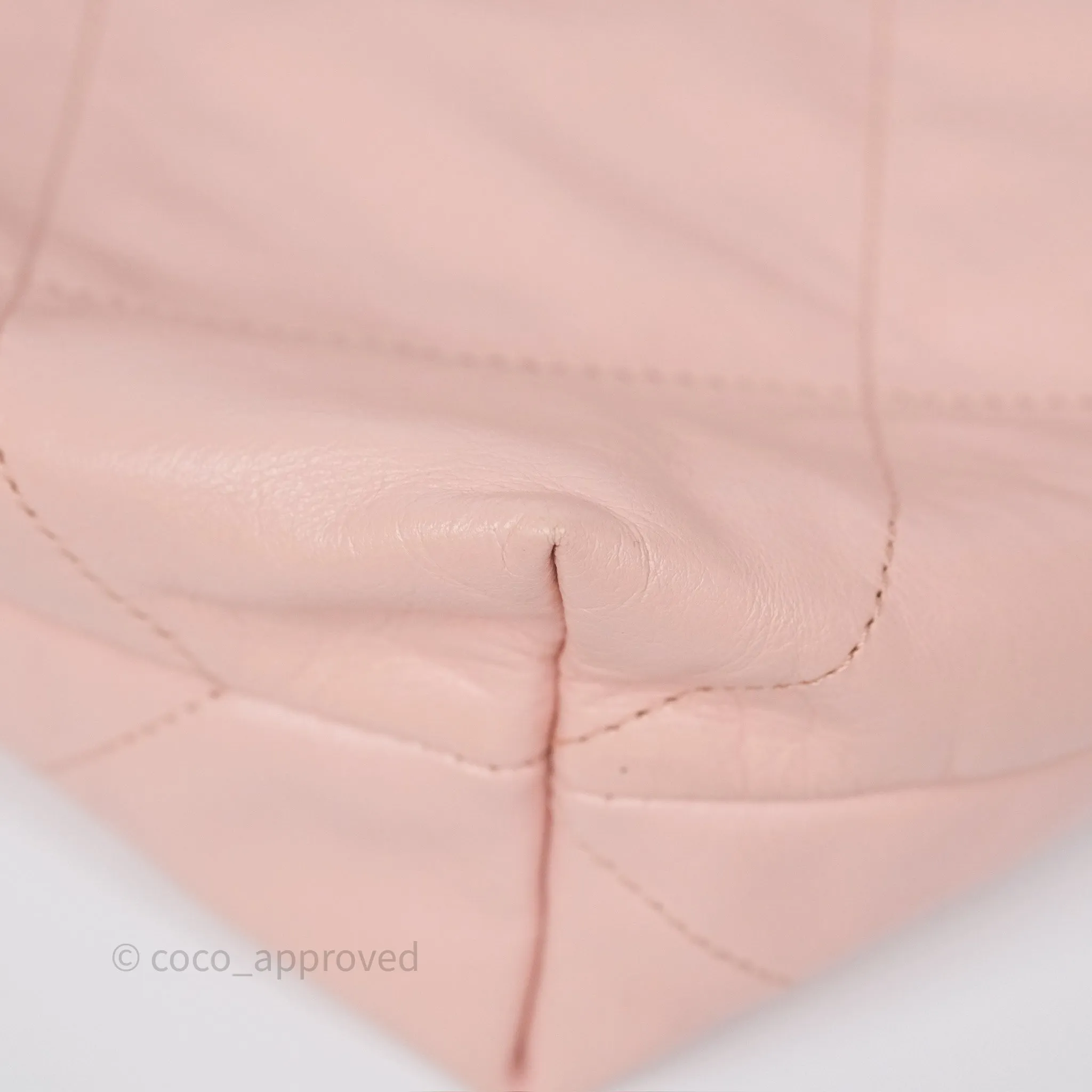 Chanel 22 Medium Pink Crumpled Calfskin Aged Gold Hardware