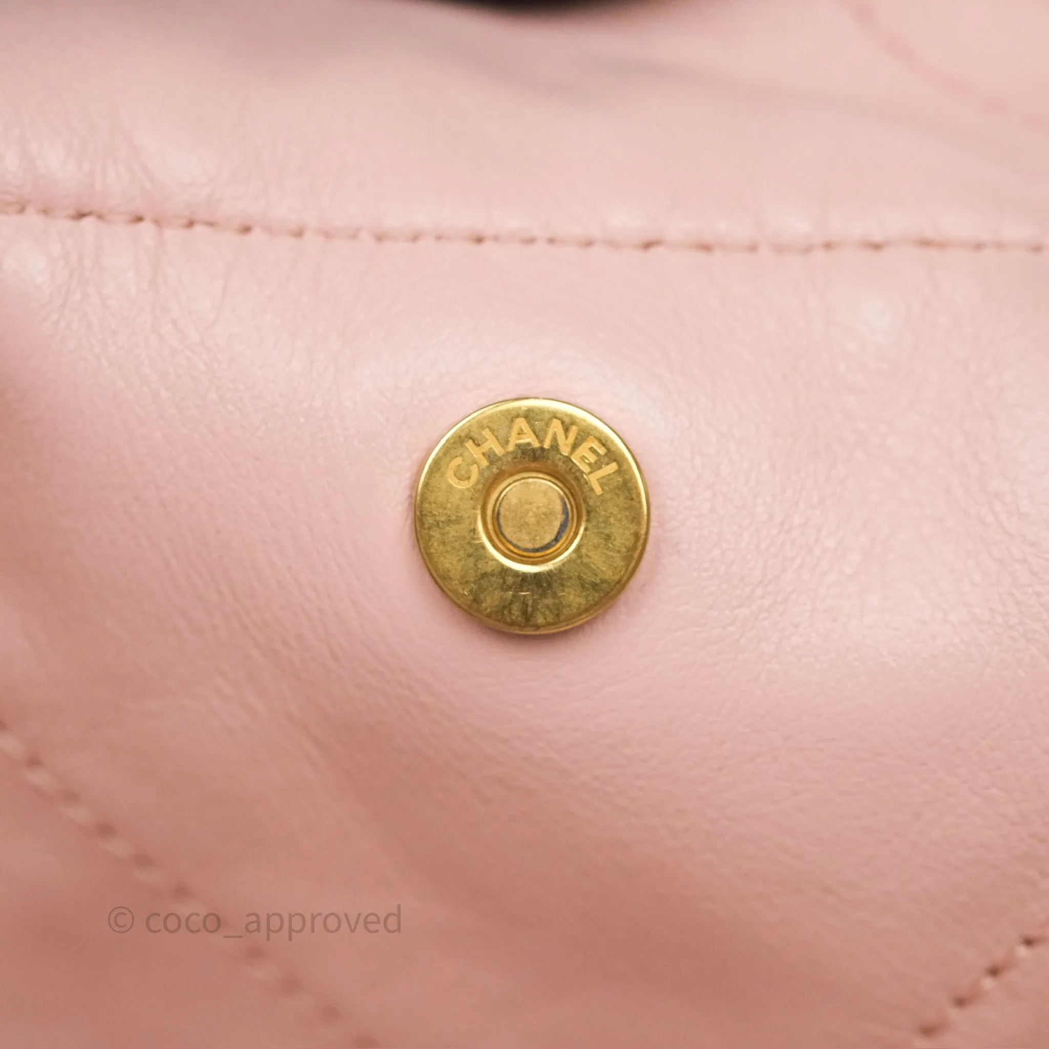 Chanel 22 Medium Pink Crumpled Calfskin Aged Gold Hardware