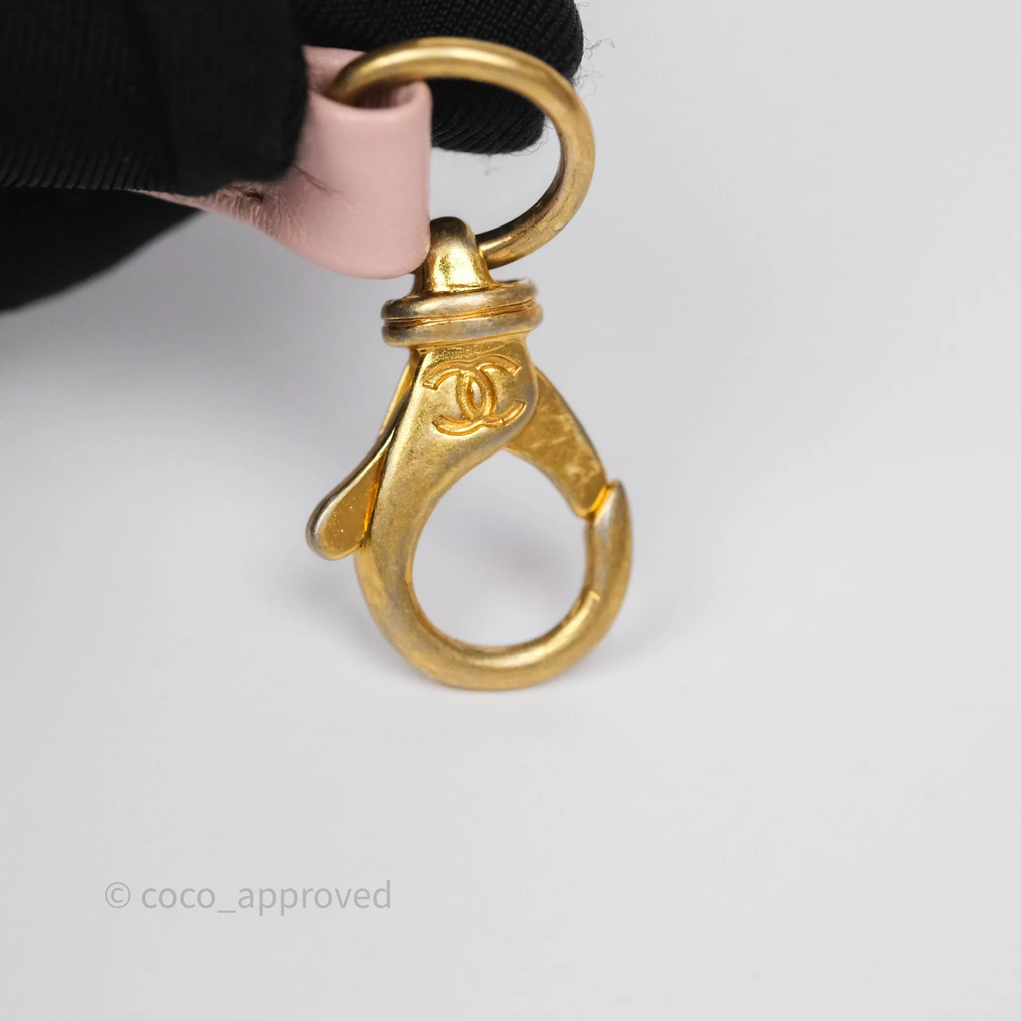 Chanel 22 Medium Pink Crumpled Calfskin Aged Gold Hardware