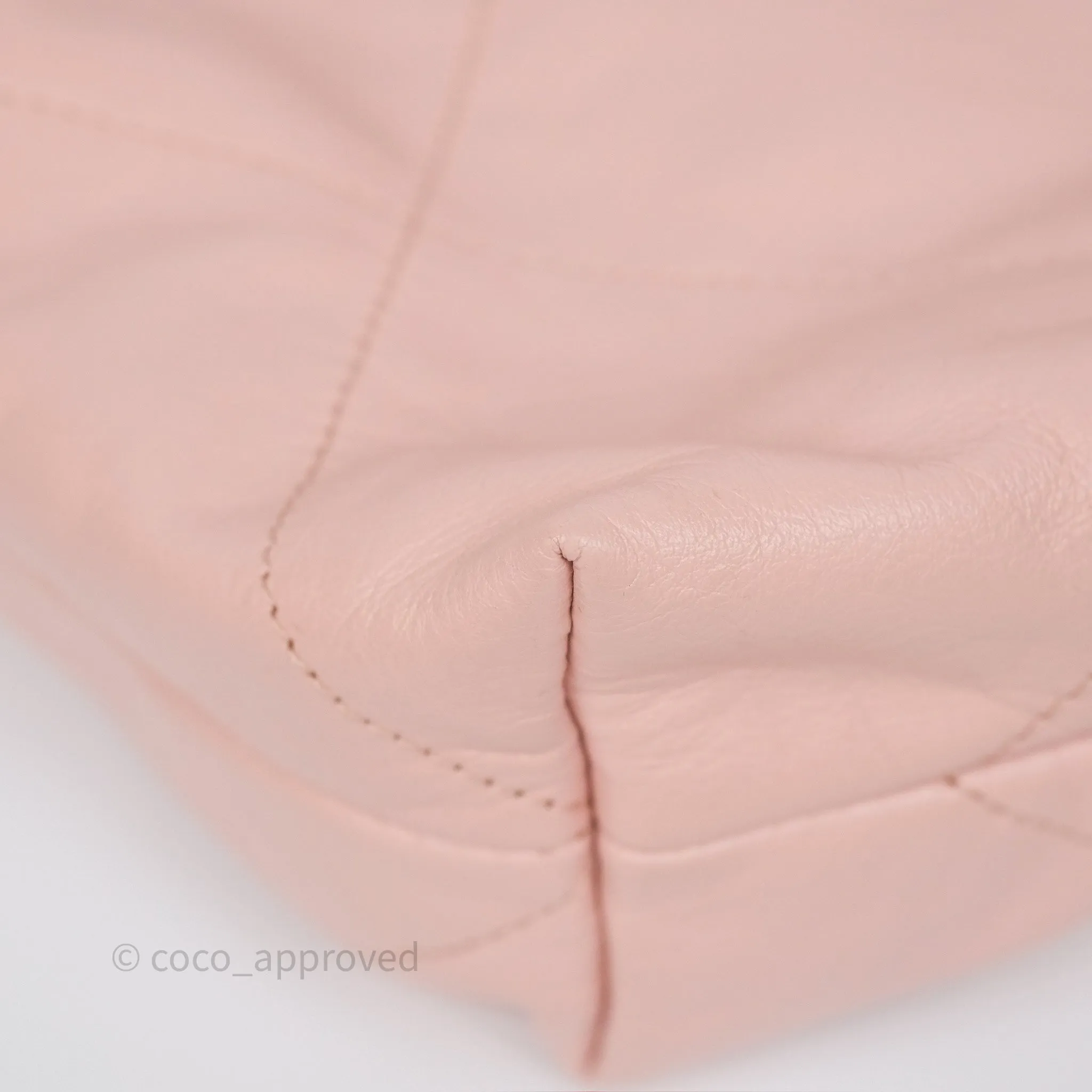 Chanel 22 Medium Pink Crumpled Calfskin Aged Gold Hardware