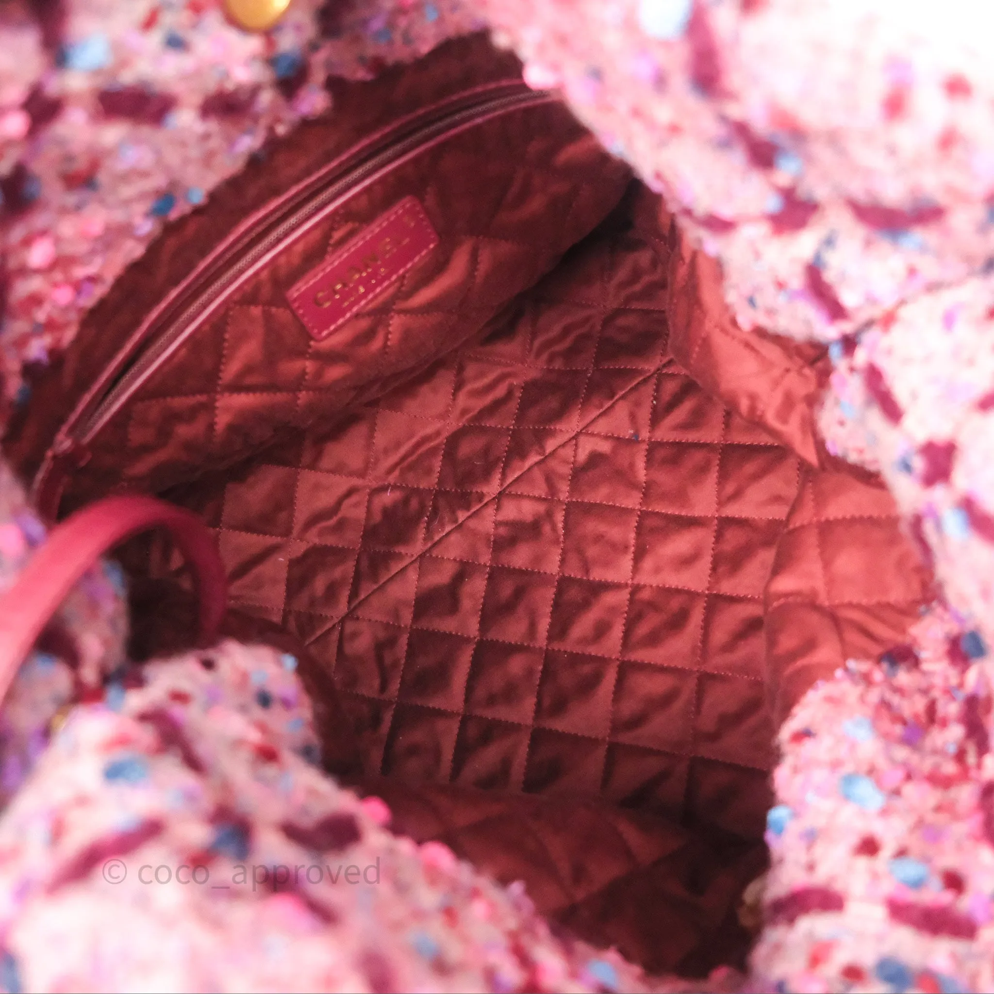 Chanel 22 Medium Tweed Pink Aged Gold Hardware