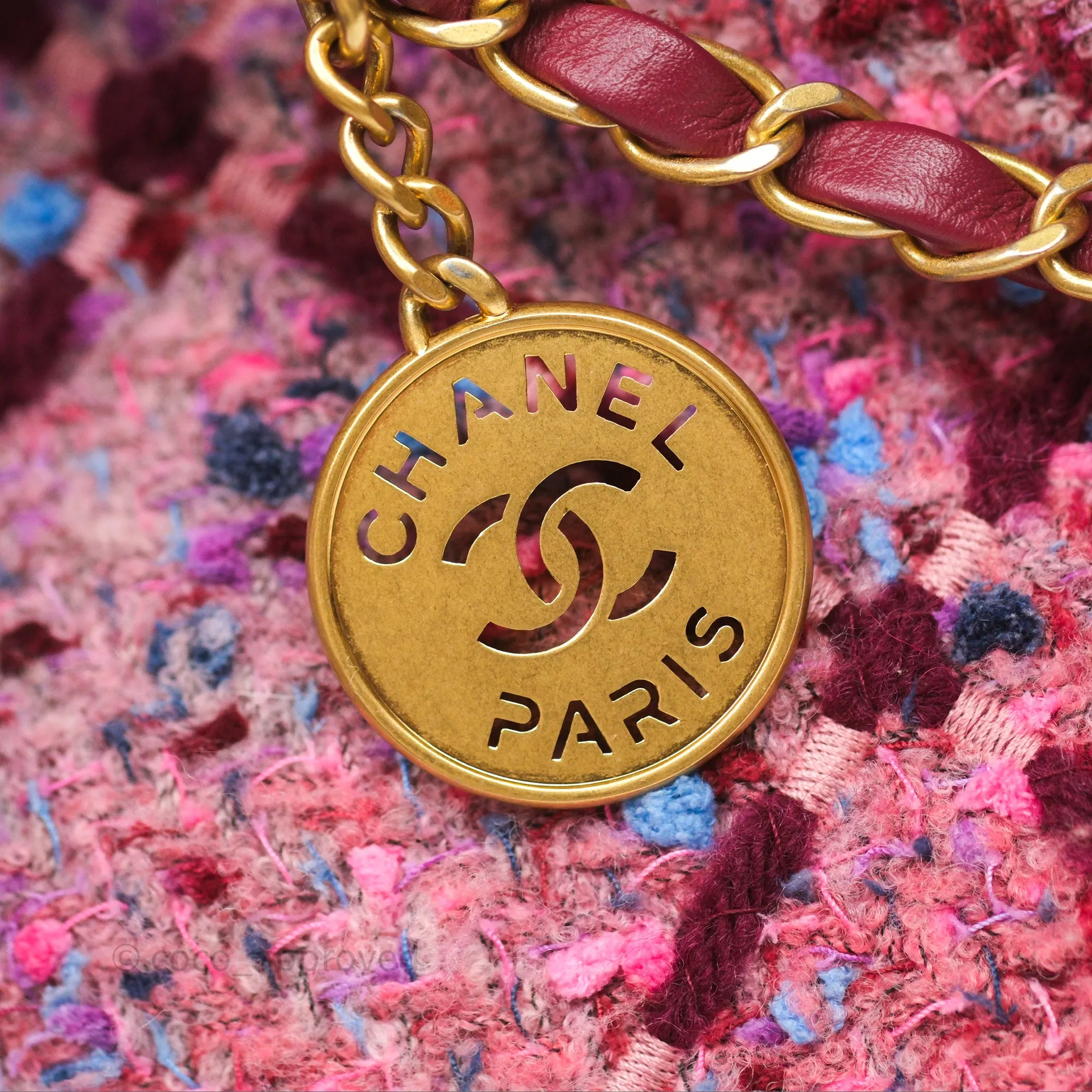 Chanel 22 Medium Tweed Pink Aged Gold Hardware