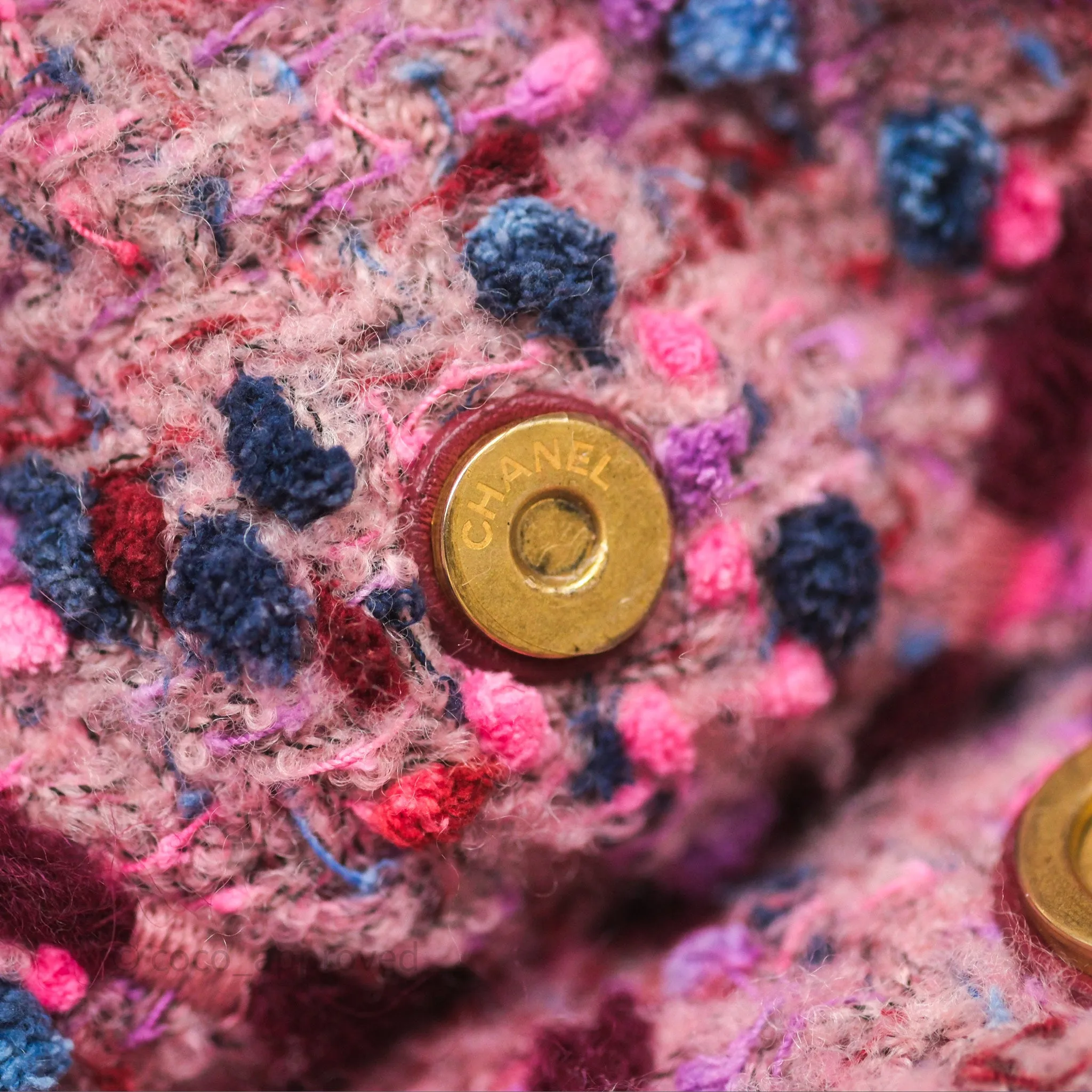 Chanel 22 Medium Tweed Pink Aged Gold Hardware