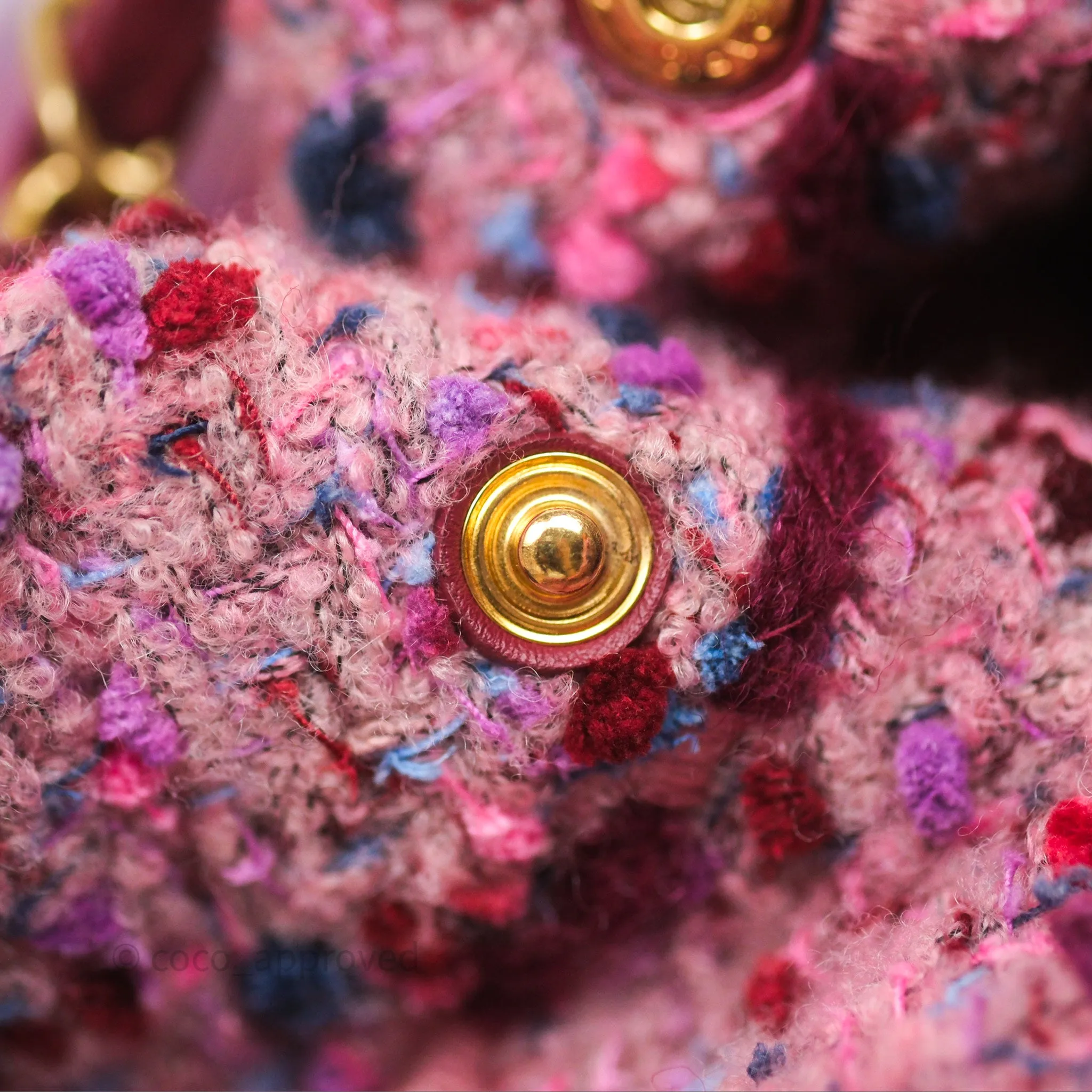 Chanel 22 Medium Tweed Pink Aged Gold Hardware