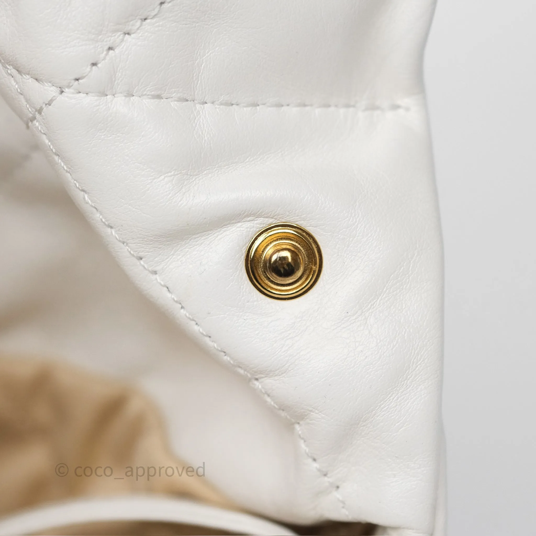Chanel 22 Medium White Shiny Crumpled Calfskin Aged Gold Hardware
