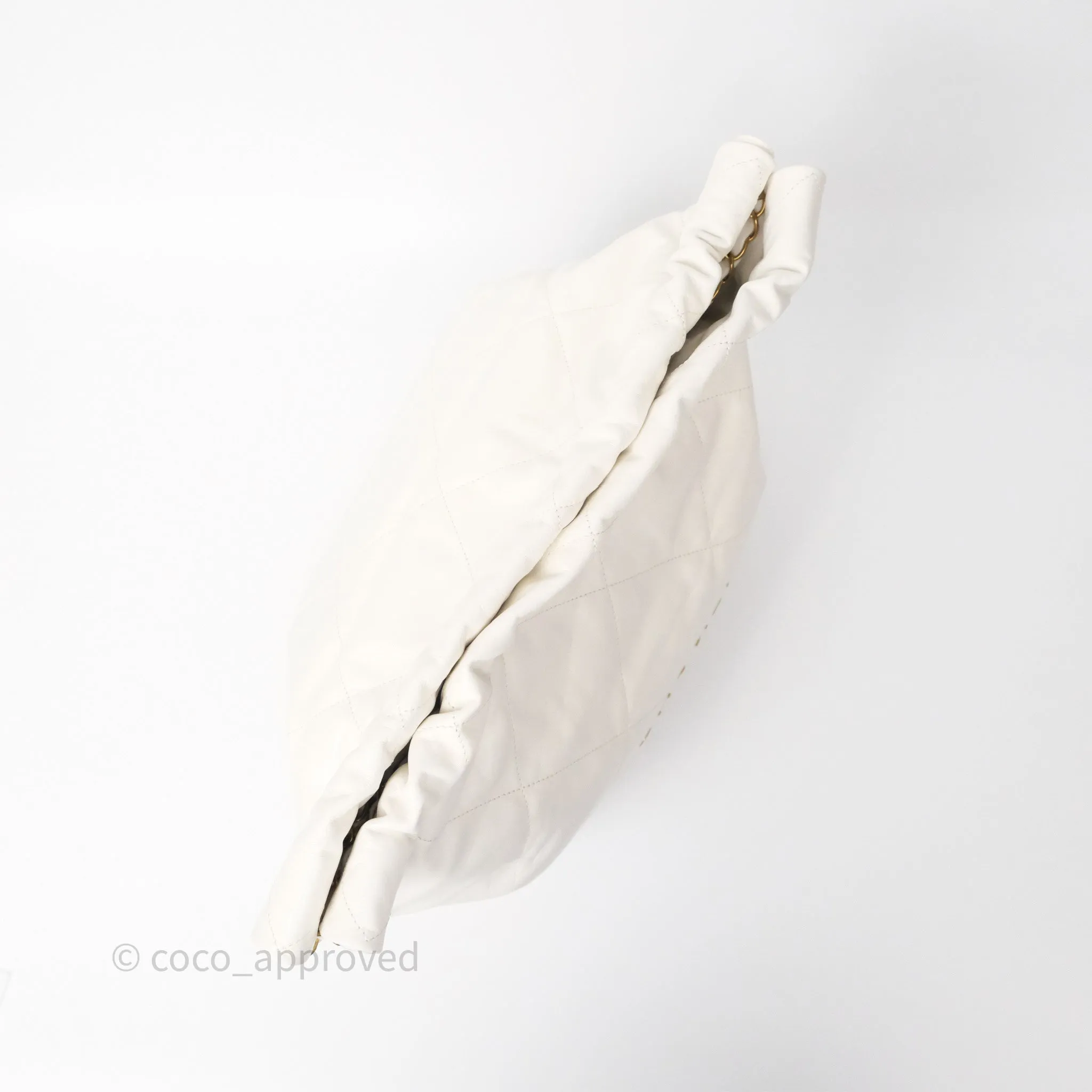 Chanel 22 Medium White Shiny Crumpled Calfskin Aged Gold Hardware