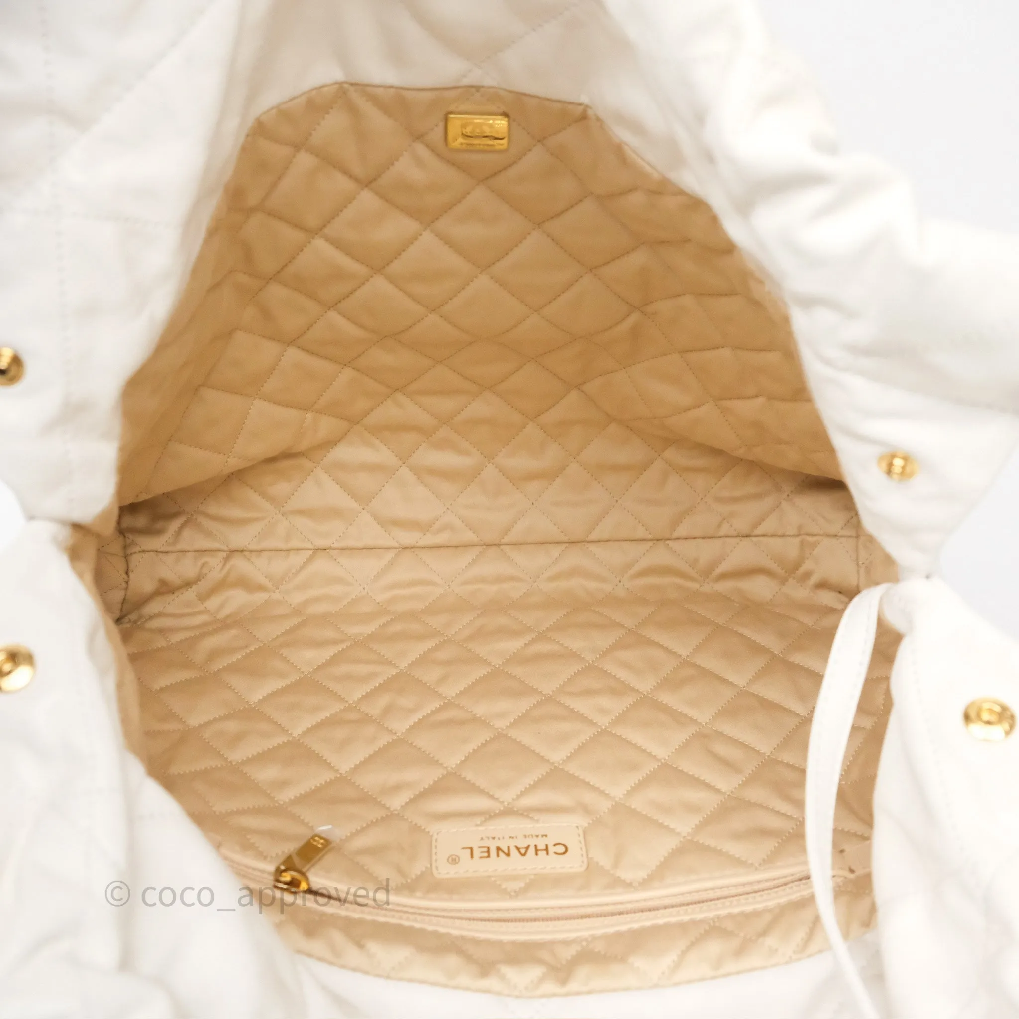 Chanel 22 Medium White Shiny Crumpled Calfskin Aged Gold Hardware
