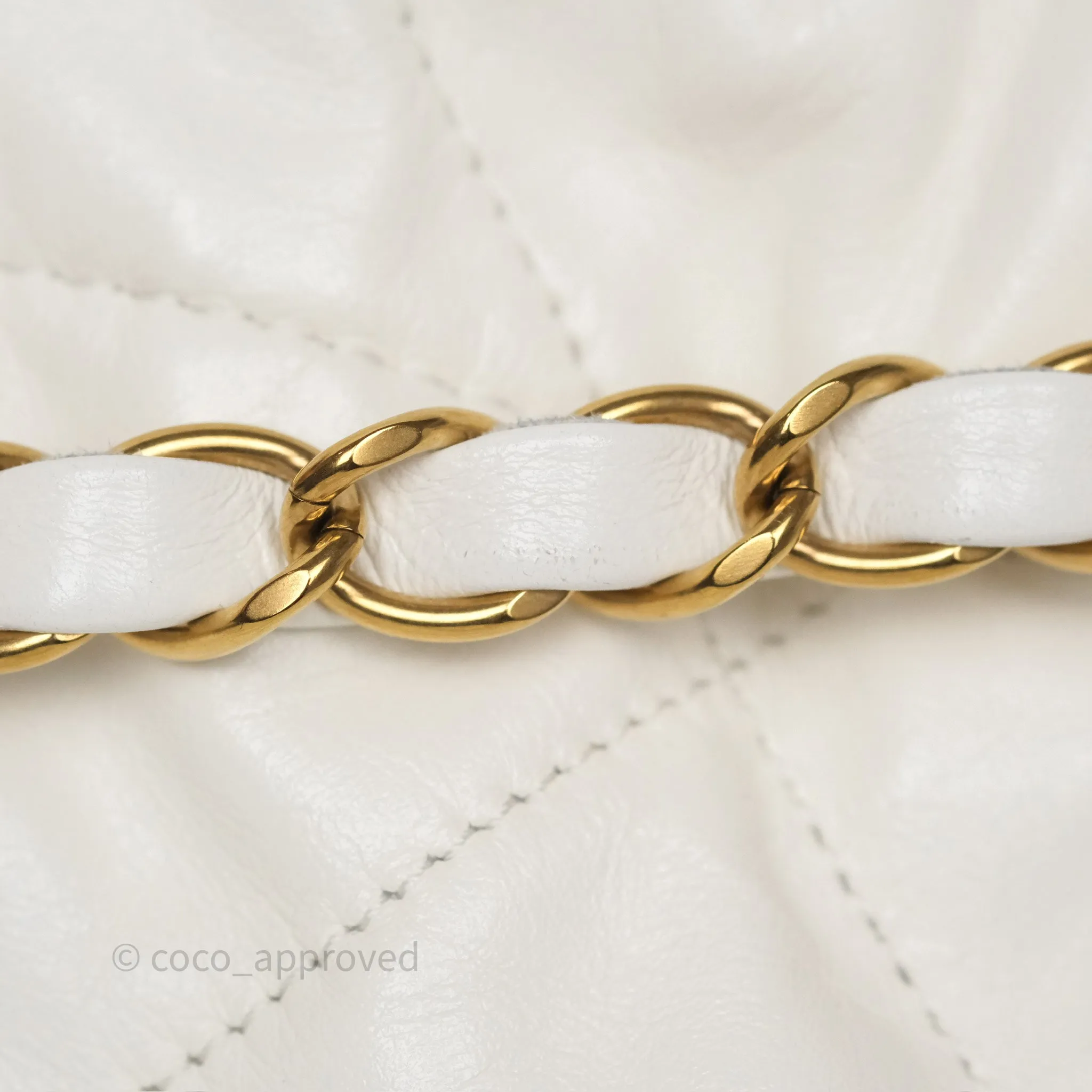 Chanel 22 Medium White Shiny Crumpled Calfskin Aged Gold Hardware