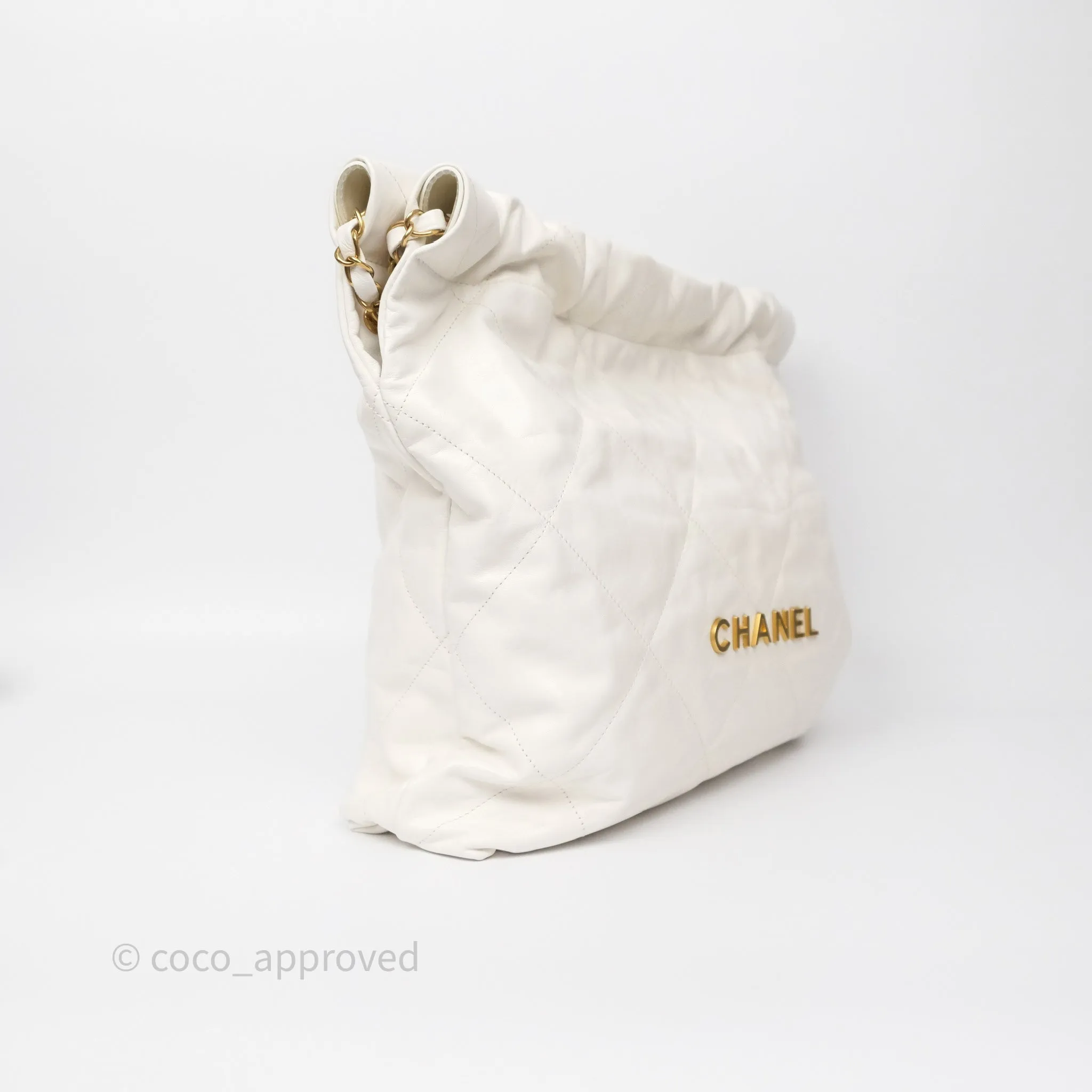 Chanel 22 Medium White Shiny Crumpled Calfskin Aged Gold Hardware