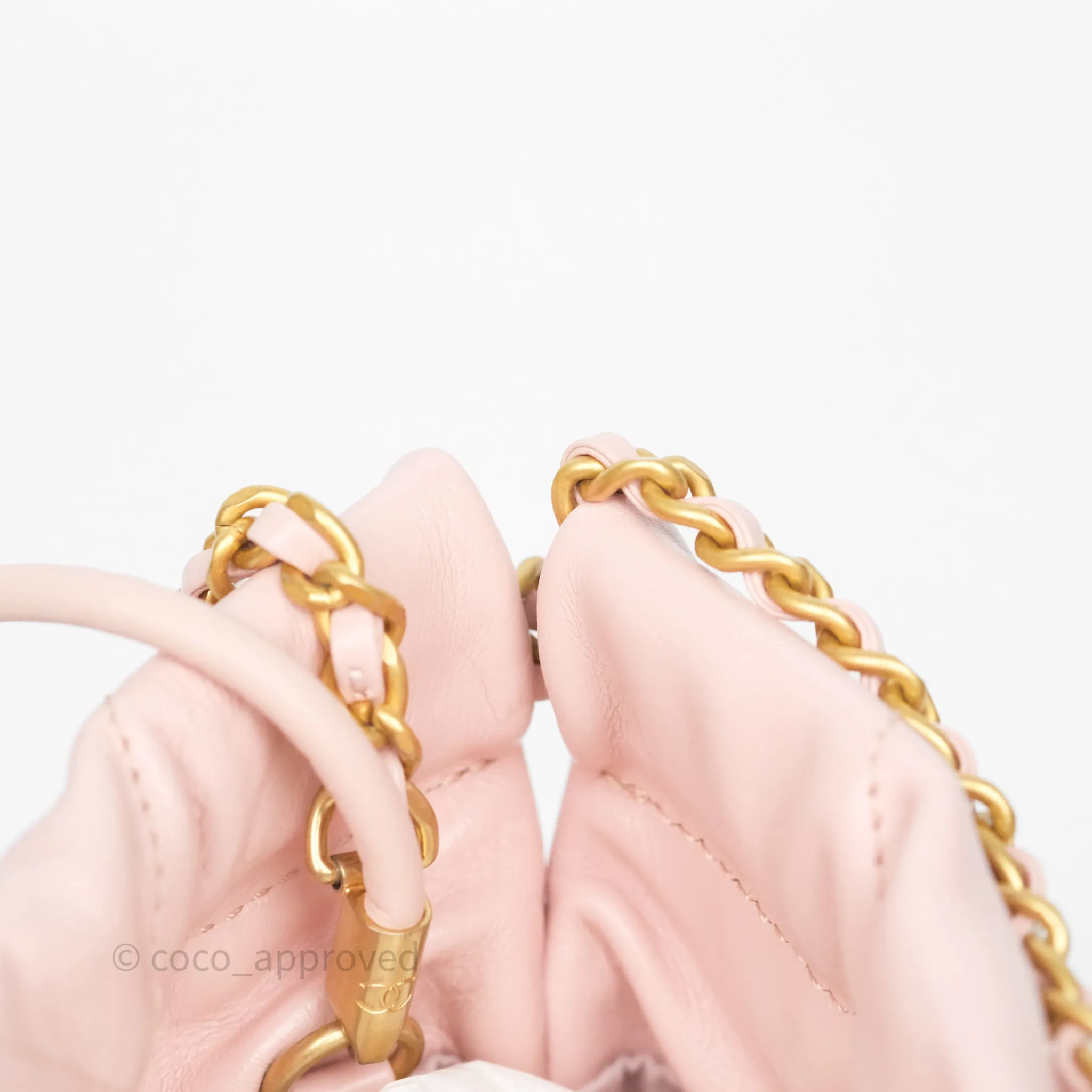 Chanel 22 Mini Bag Light Pink Shiny Crumpled Calfskin