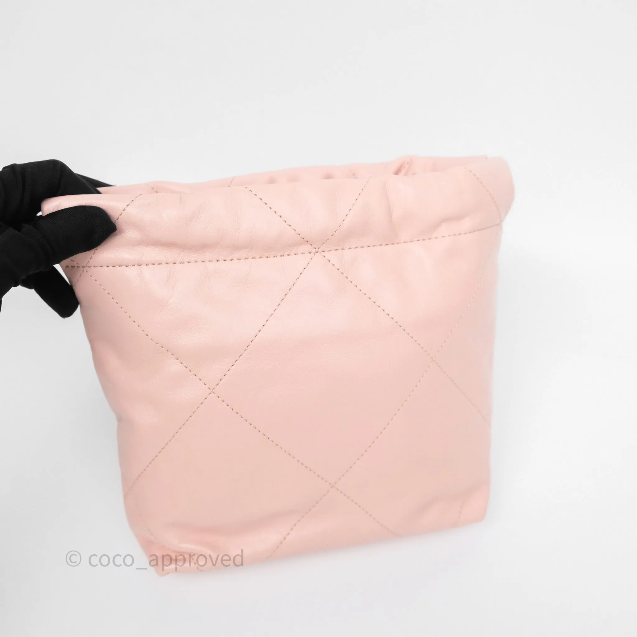 Chanel 22 Mini Bag Light Pink Shiny Crumpled Calfskin