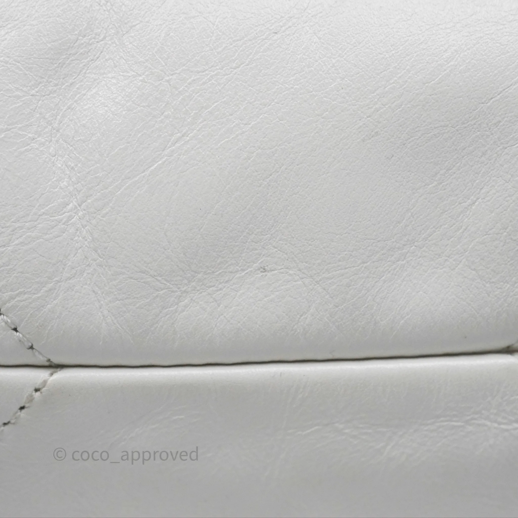 Chanel 22 Small White Shiny Calfskin Aged Gold Hardware