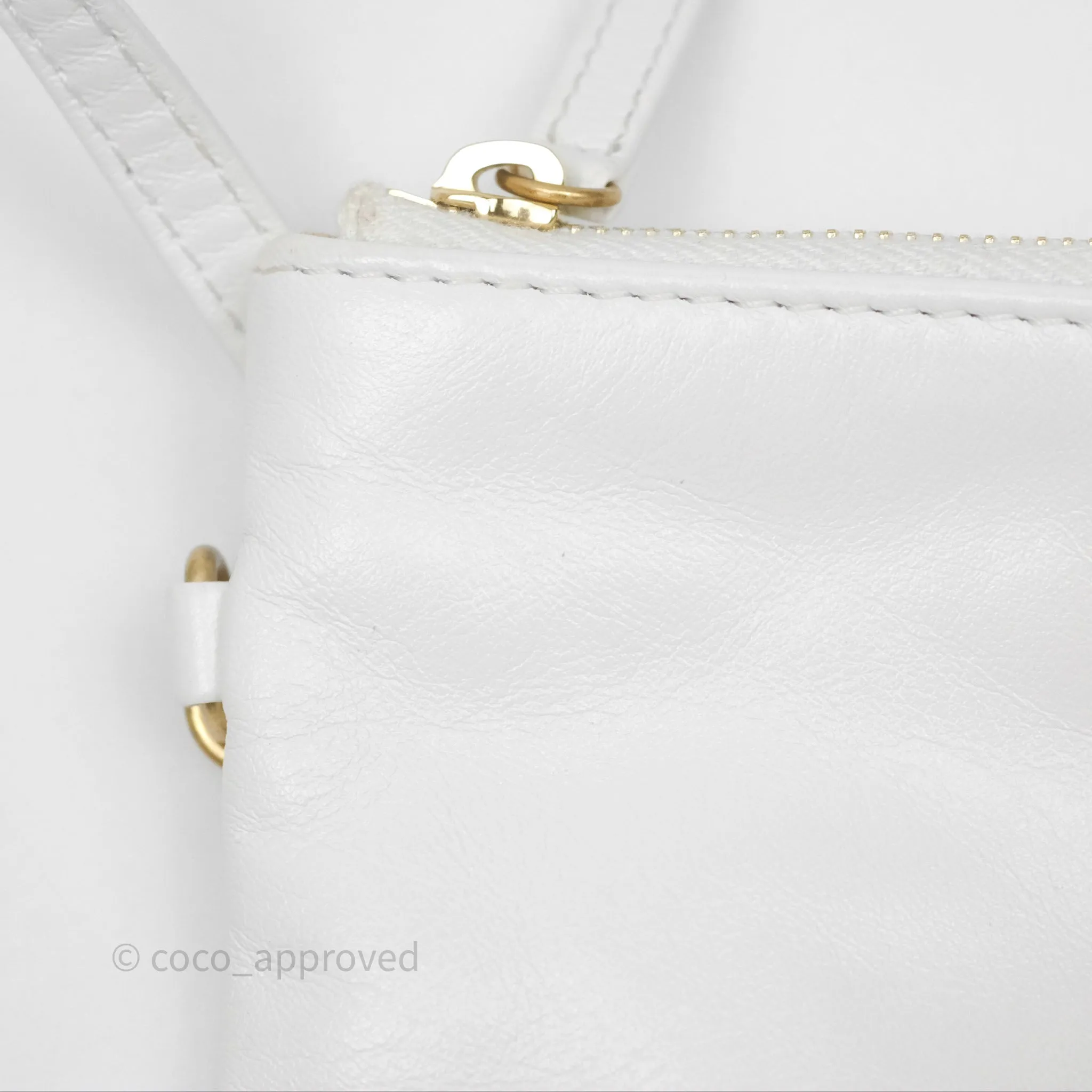 Chanel 22 Small White Shiny Calfskin Aged Gold Hardware