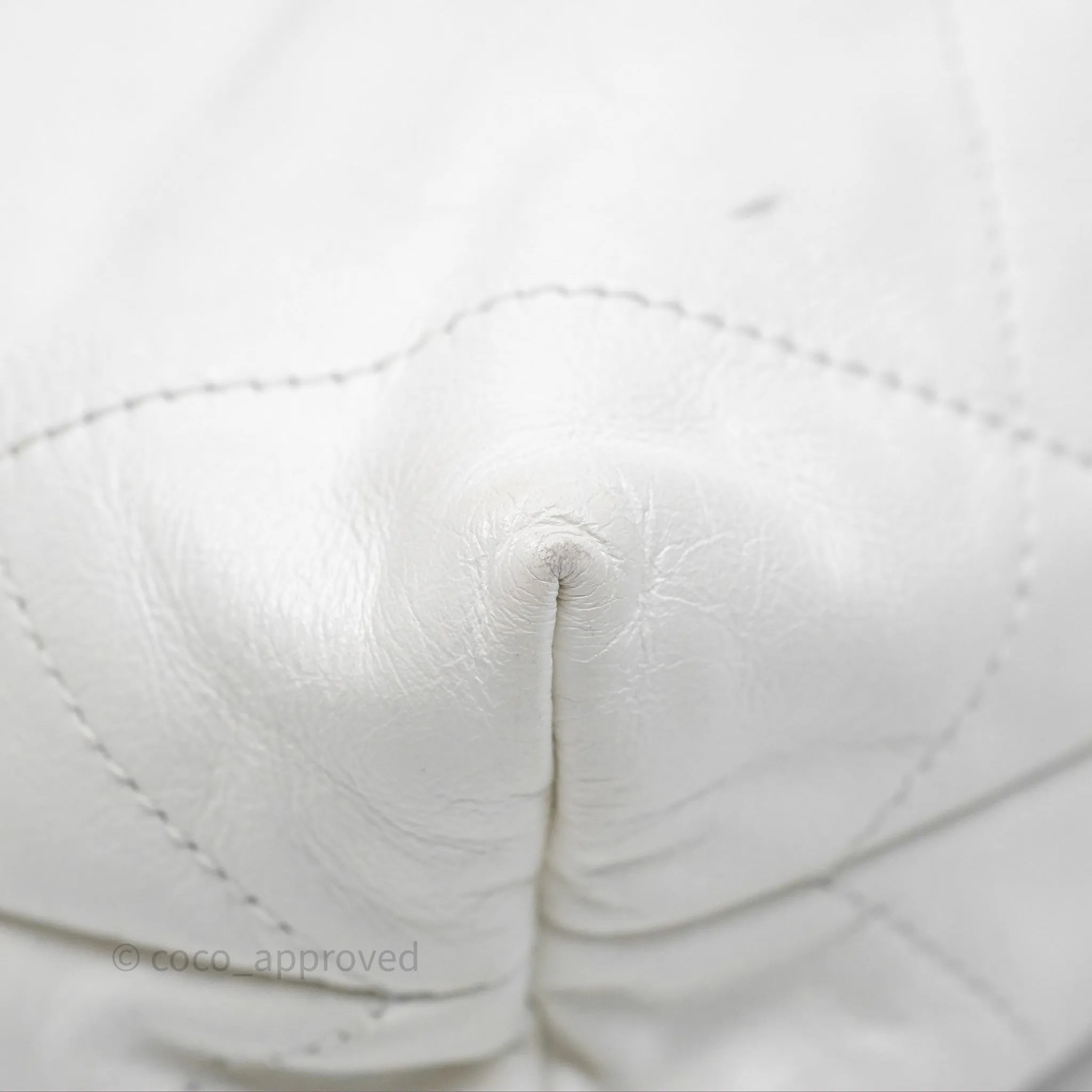 Chanel 22 Small White Shiny Calfskin Aged Gold Hardware