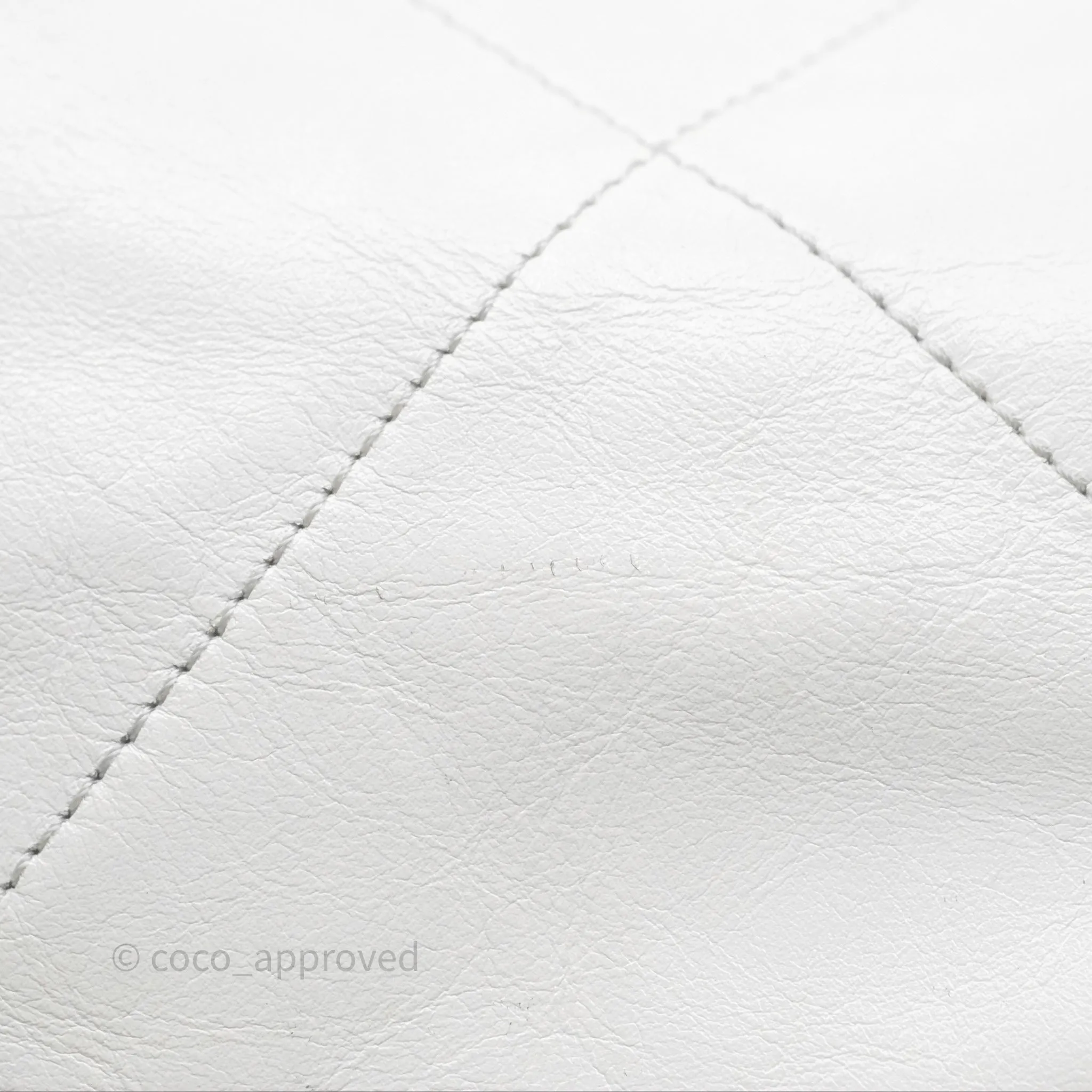 Chanel 22 Small White Shiny Calfskin Aged Gold Hardware