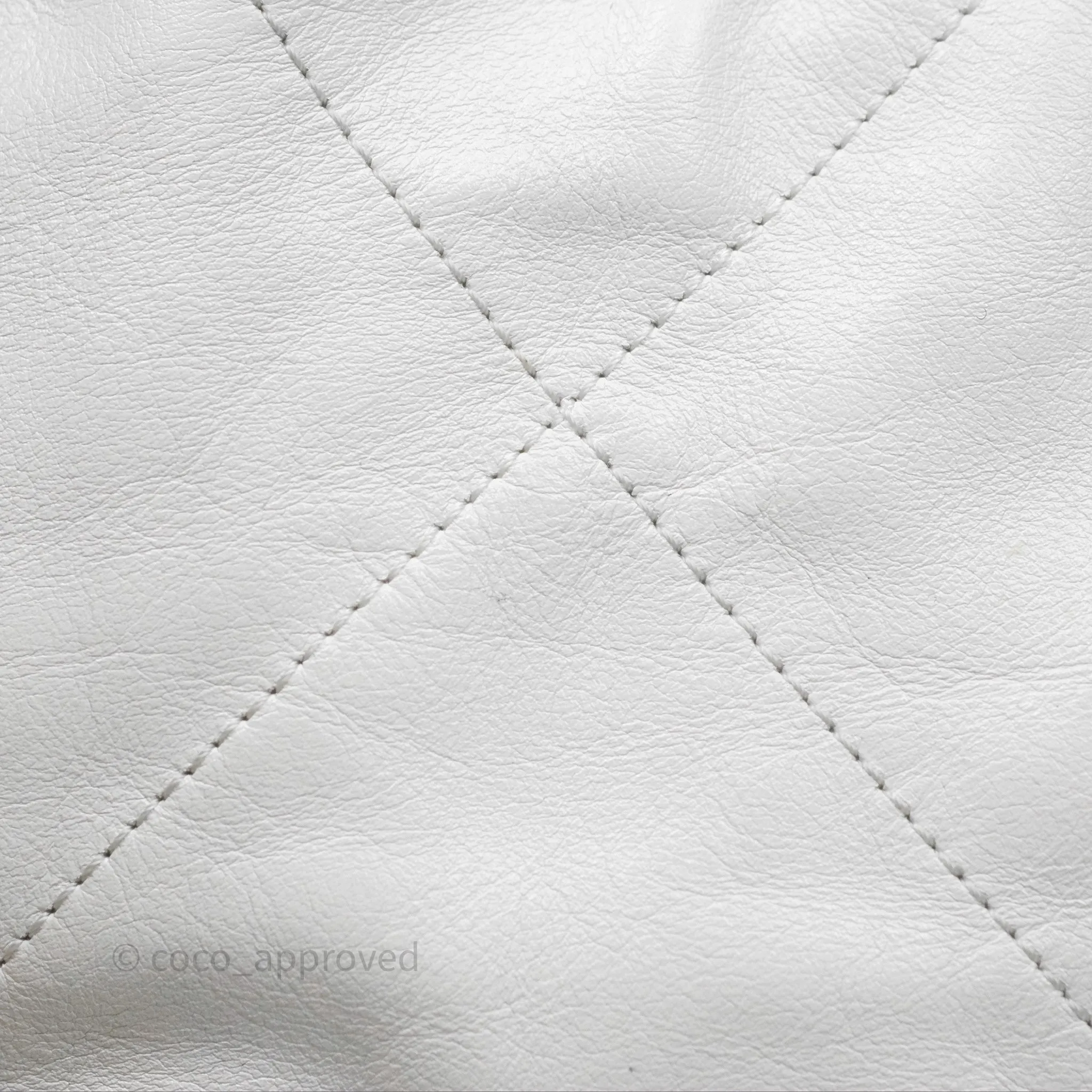Chanel 22 Small White Shiny Calfskin Aged Gold Hardware