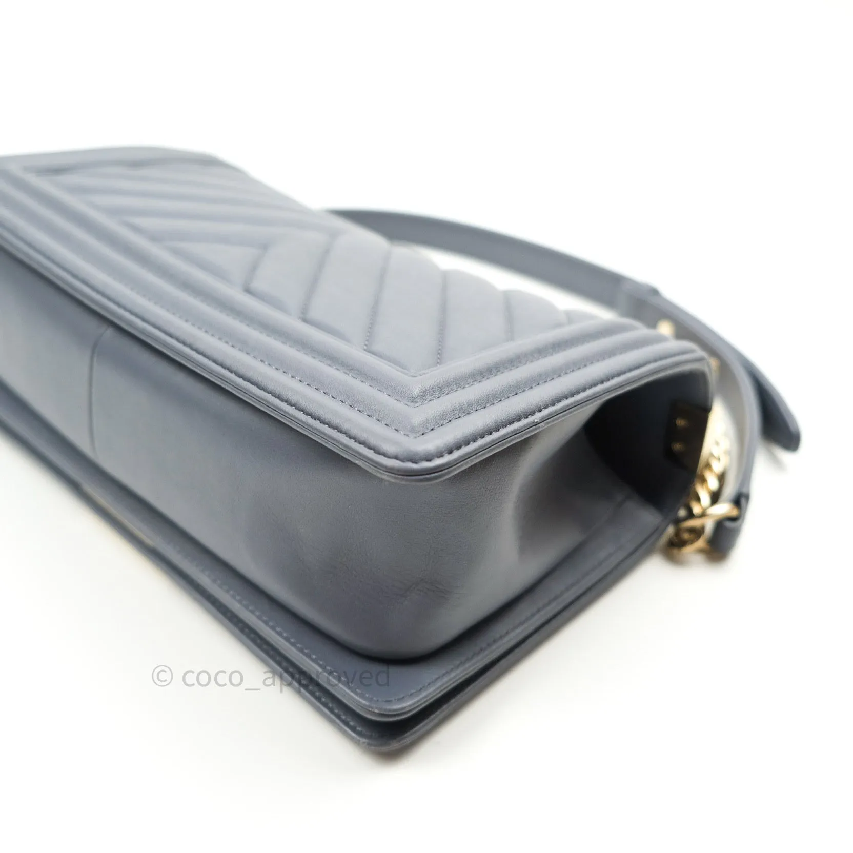 Chanel Boy Chevron Medium Grey Calfskin Light Gold Hardware