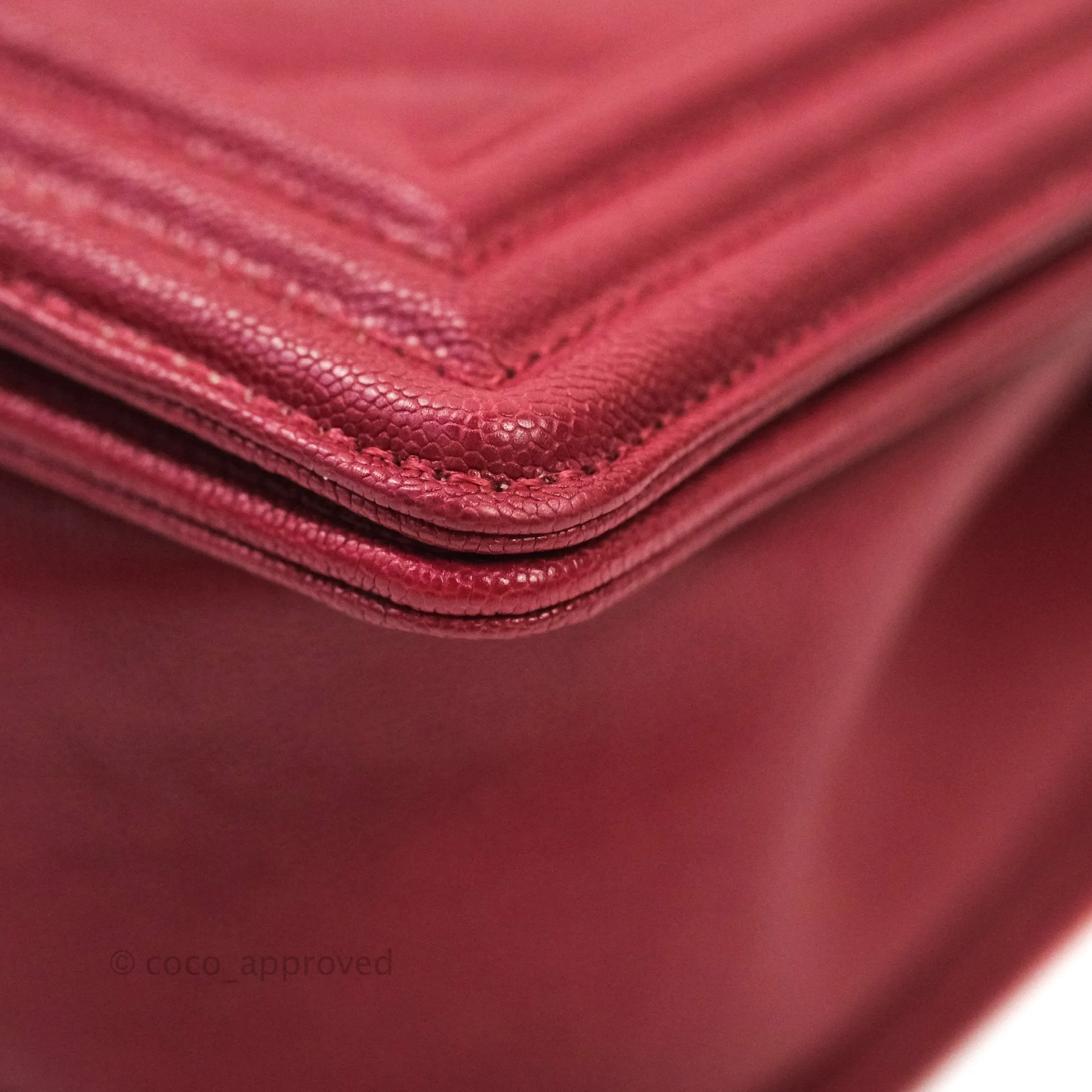 Chanel Boy Chevron Medium Red Caviar Gold Hardware