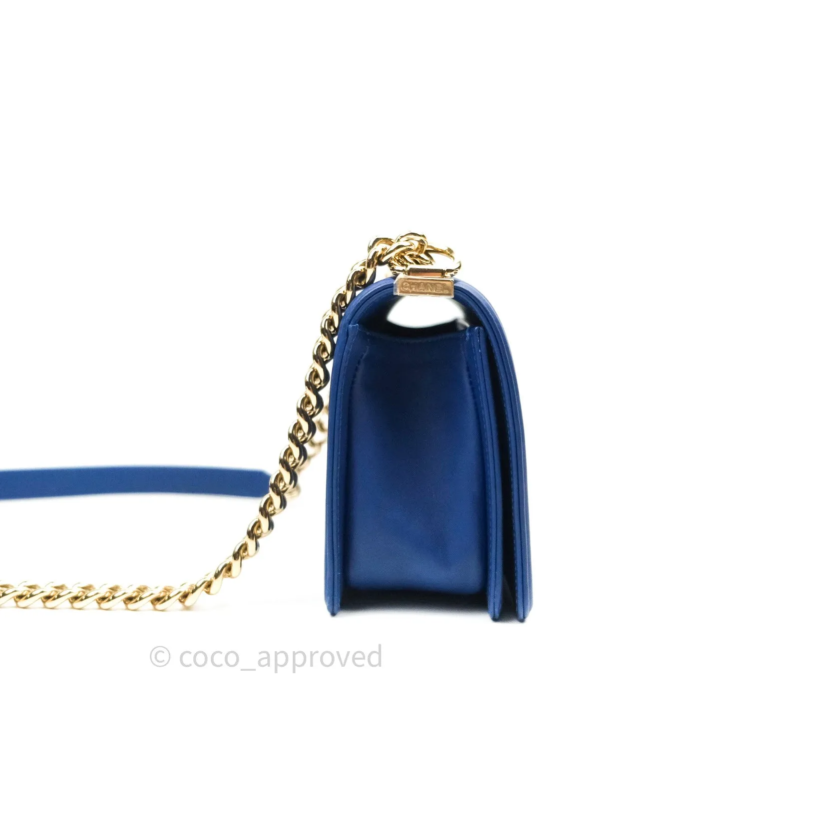 Chanel Boy Medium Straw Calfskin Navy Shiny Gold Hardware