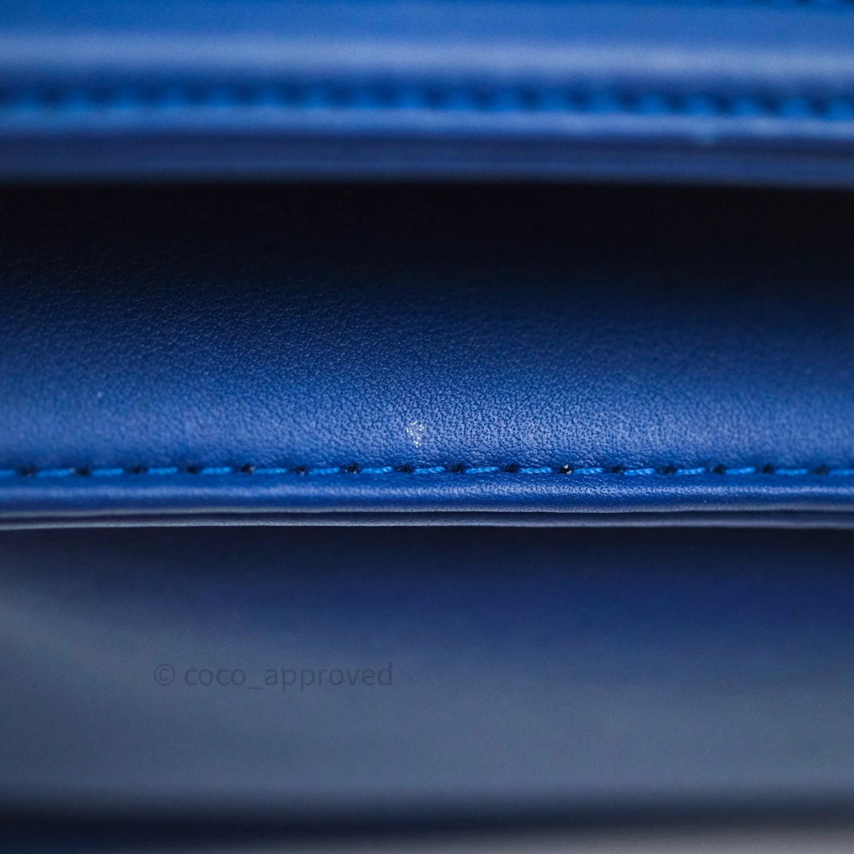 Chanel Boy Medium Straw Calfskin Navy Shiny Gold Hardware