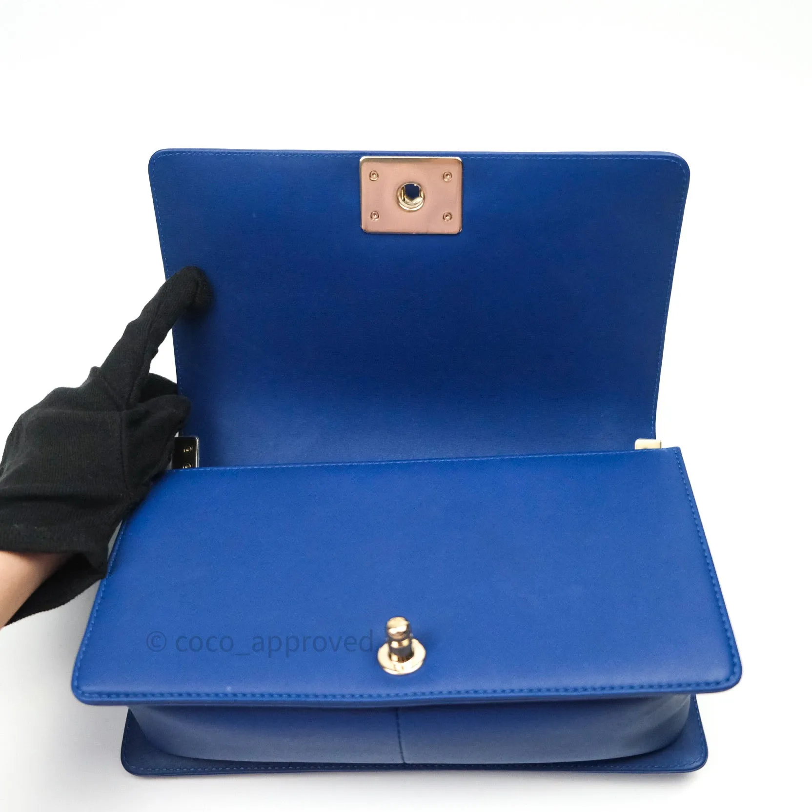 Chanel Boy Medium Straw Calfskin Navy Shiny Gold Hardware