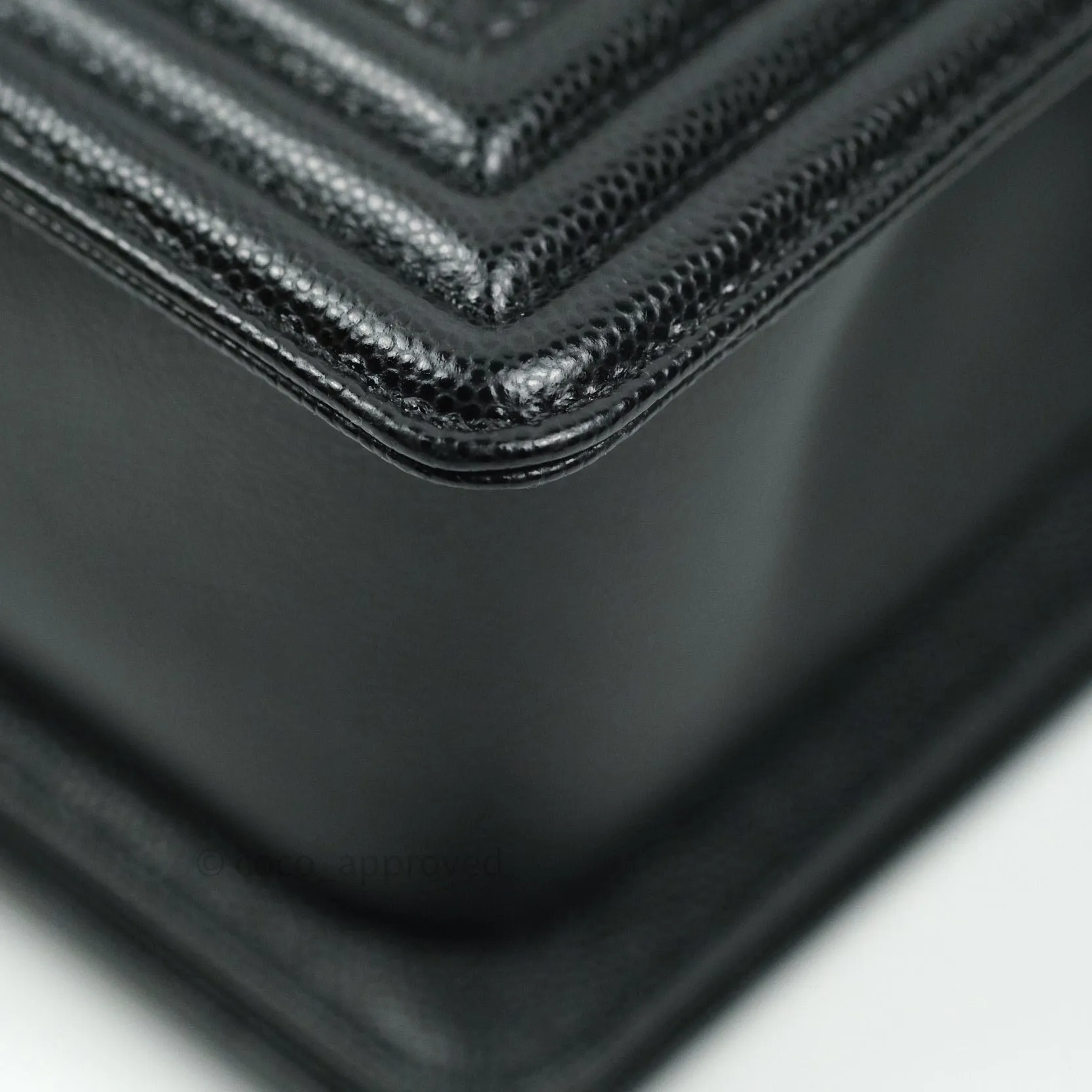Chanel Boy Quilted Medium Black Caviar Ruthenium Hardware